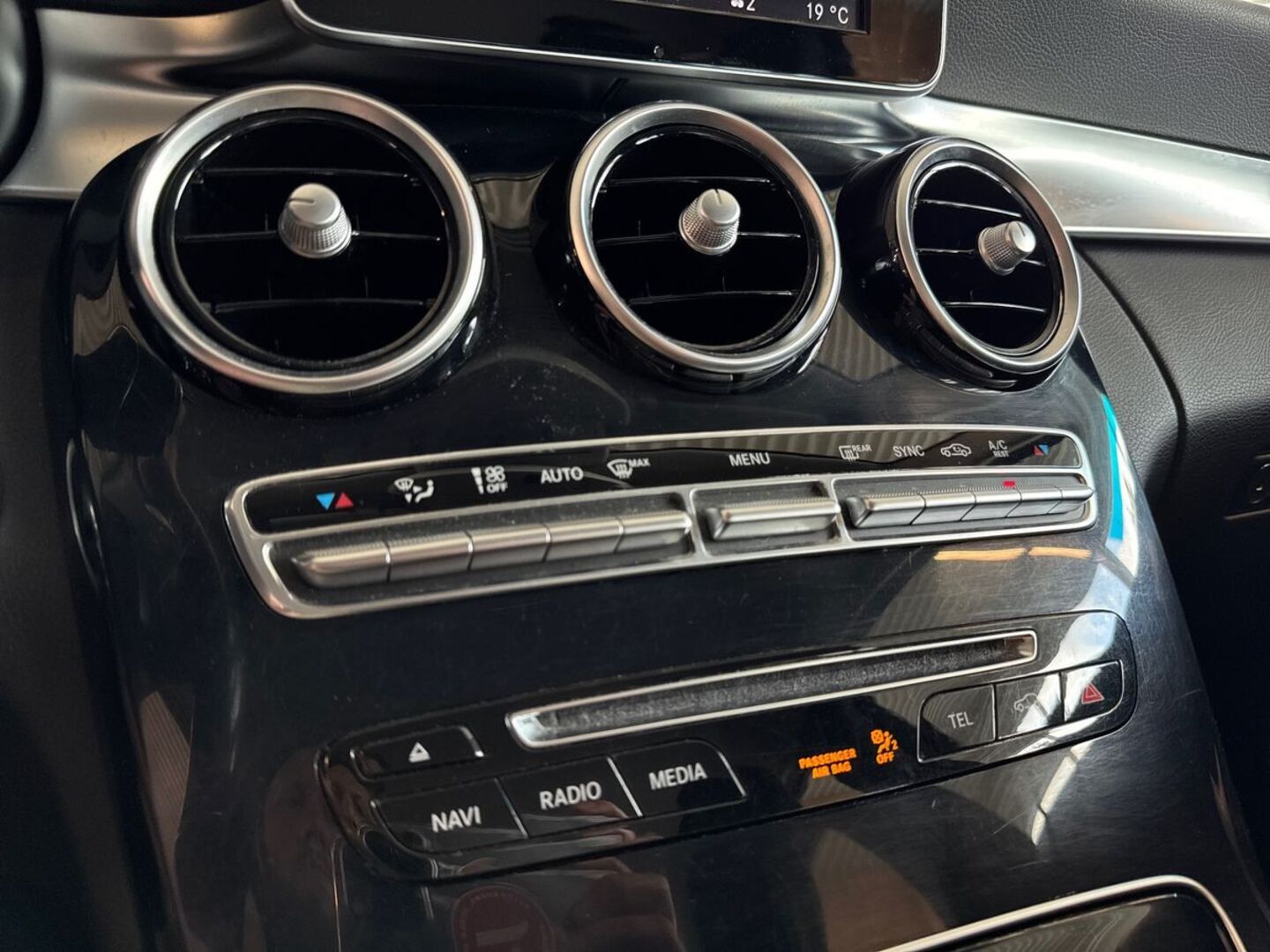 MERCEDES-BENZ C 2015