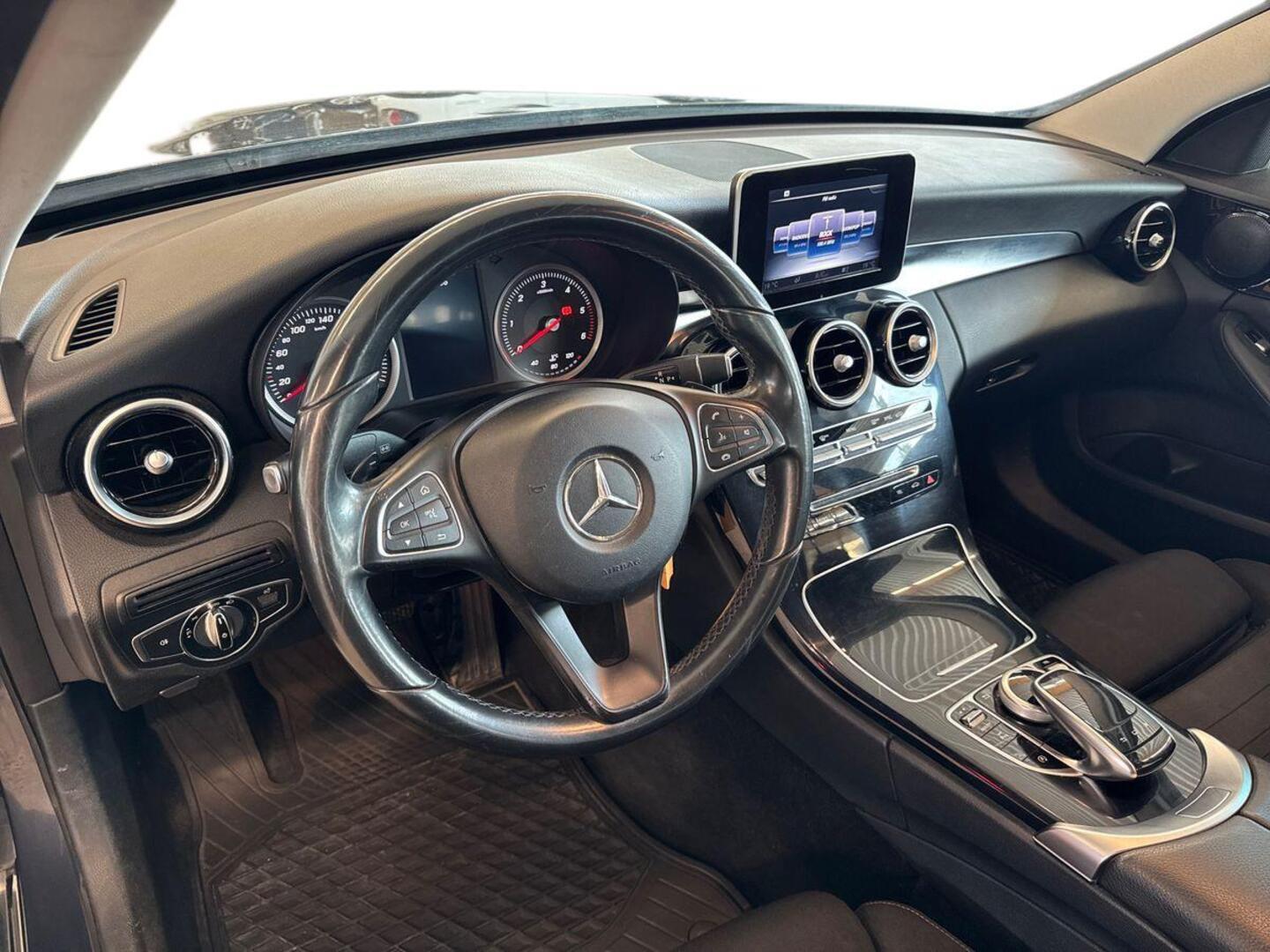 MERCEDES-BENZ C 2015