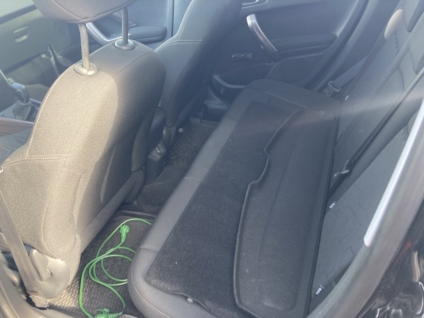 PEUGEOT 2008 2015