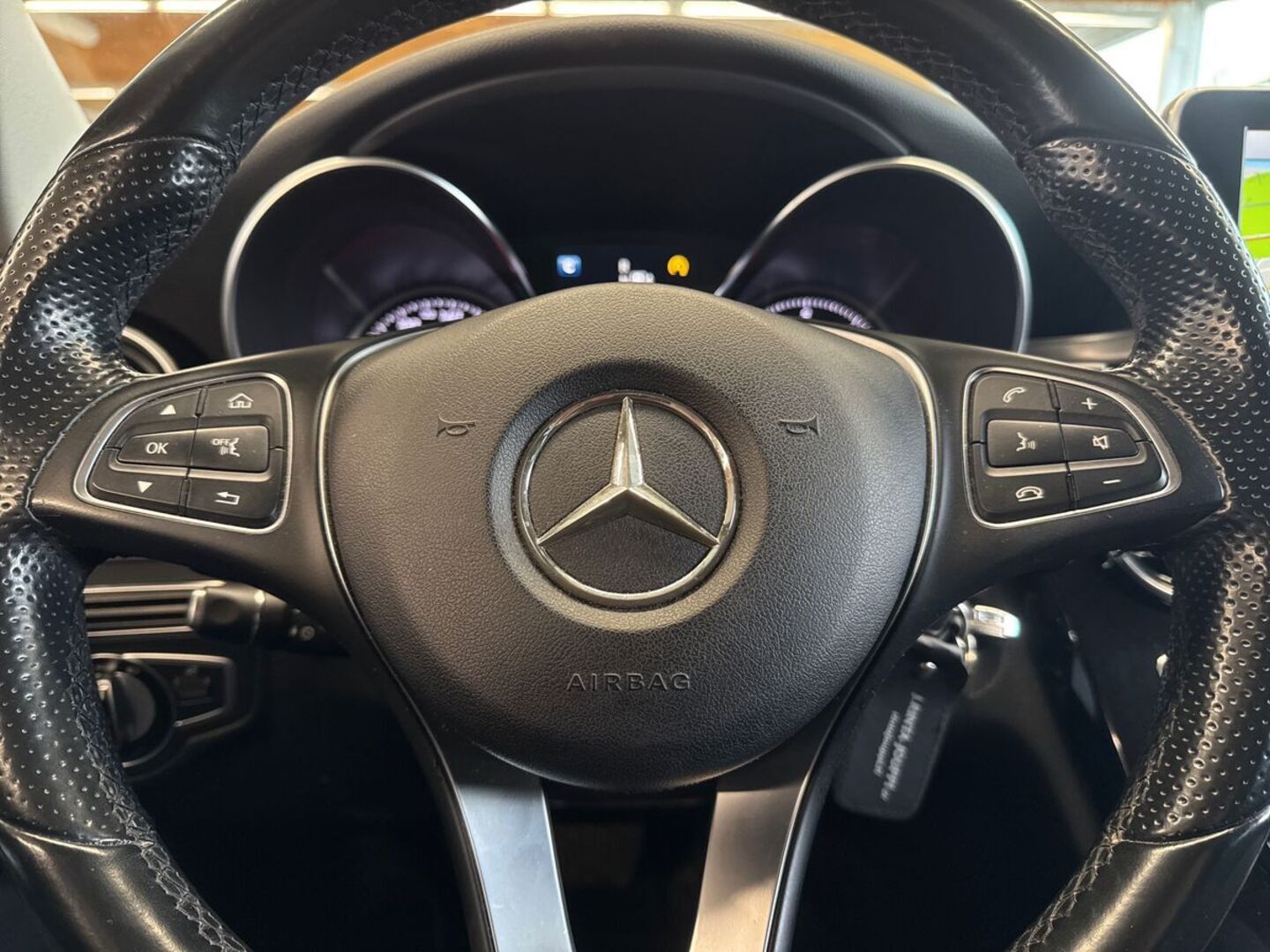 MERCEDES-BENZ C 15