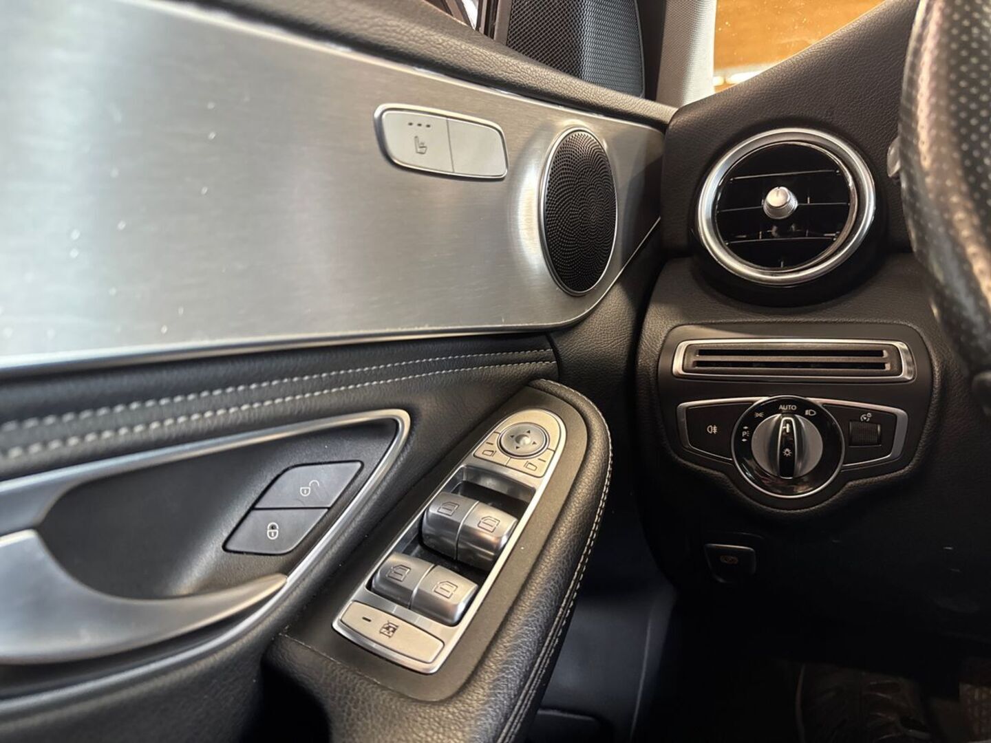 MERCEDES-BENZ C 18
