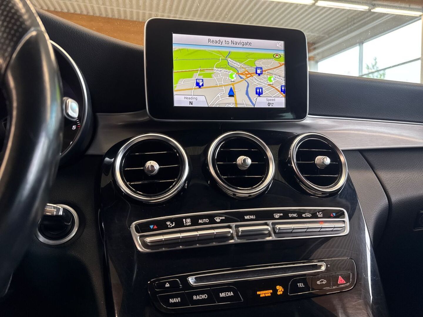 MERCEDES-BENZ C 19