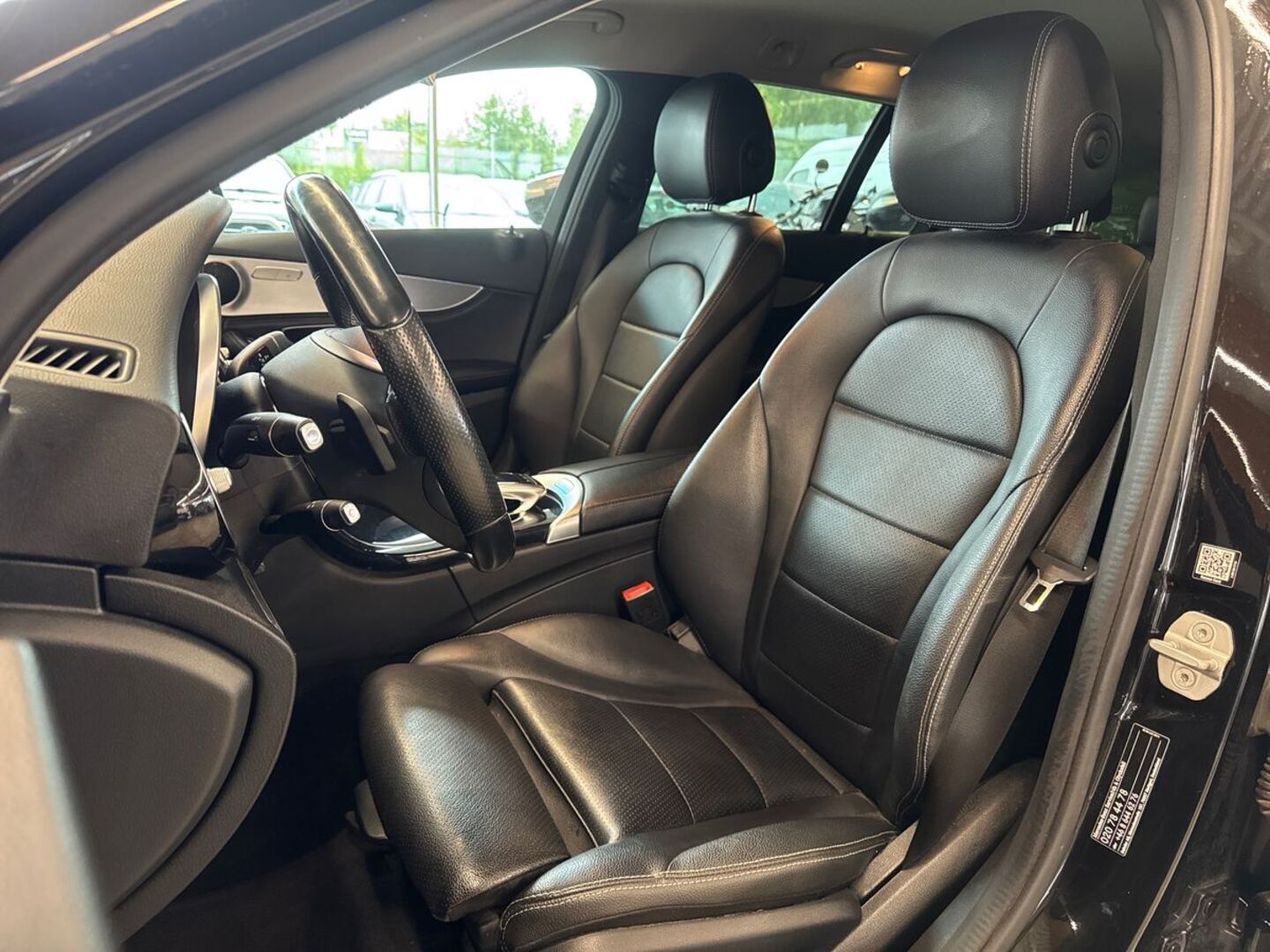 MERCEDES-BENZ C 23