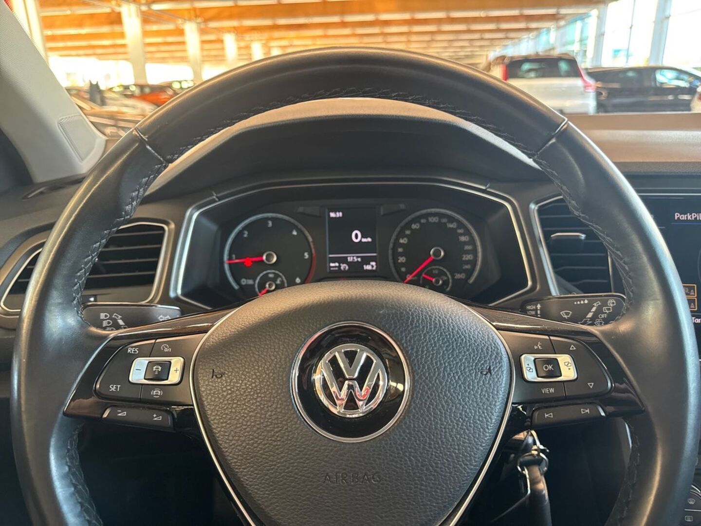 VOLKSWAGEN T-Roc 21