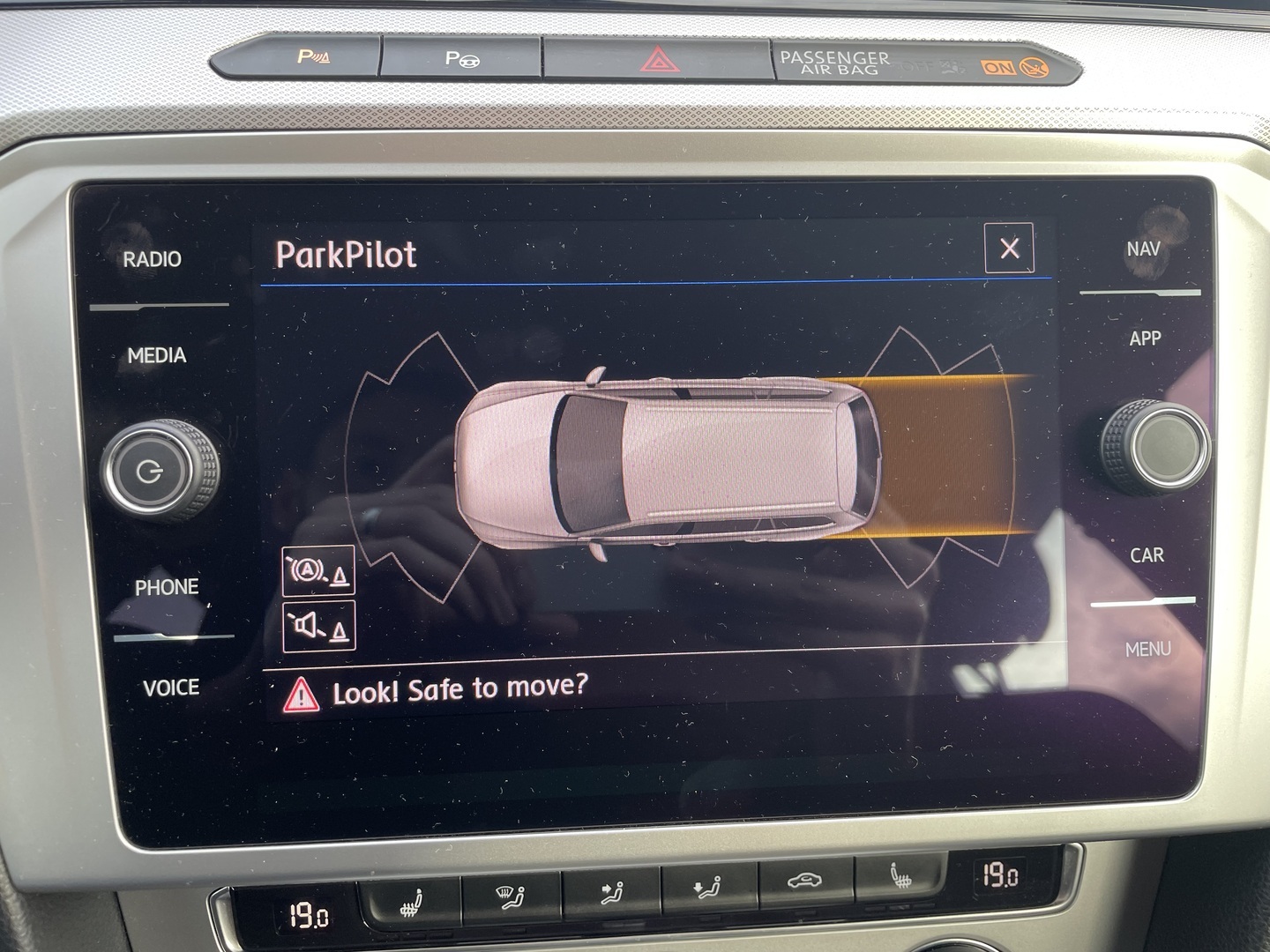 VOLKSWAGEN Passat 2019