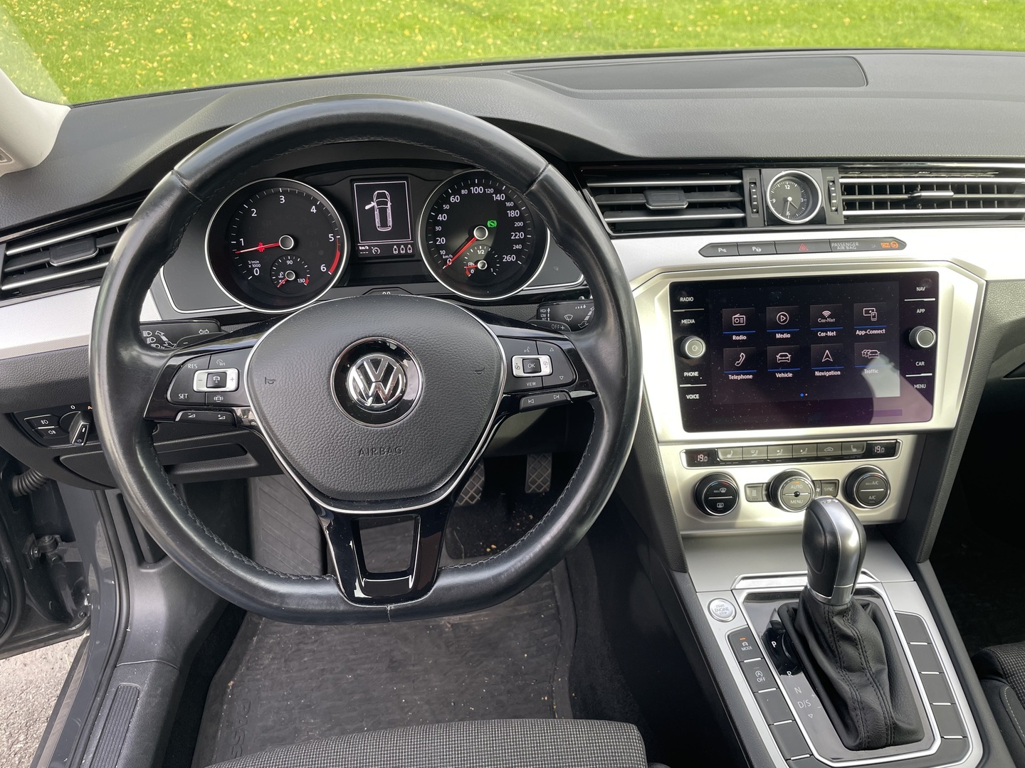 VOLKSWAGEN Passat 2019