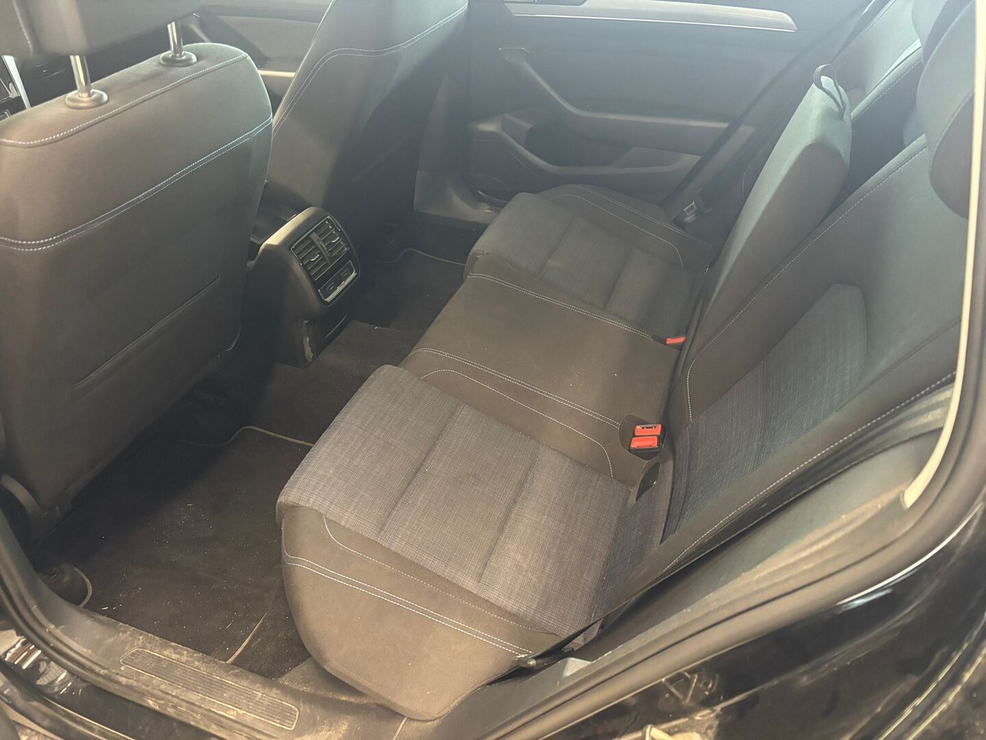 VOLKSWAGEN Passat 2019