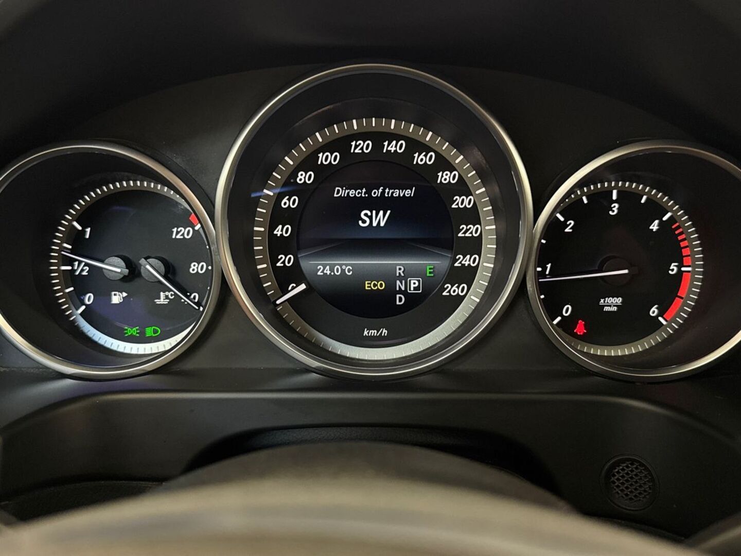 MERCEDES-BENZ E 19