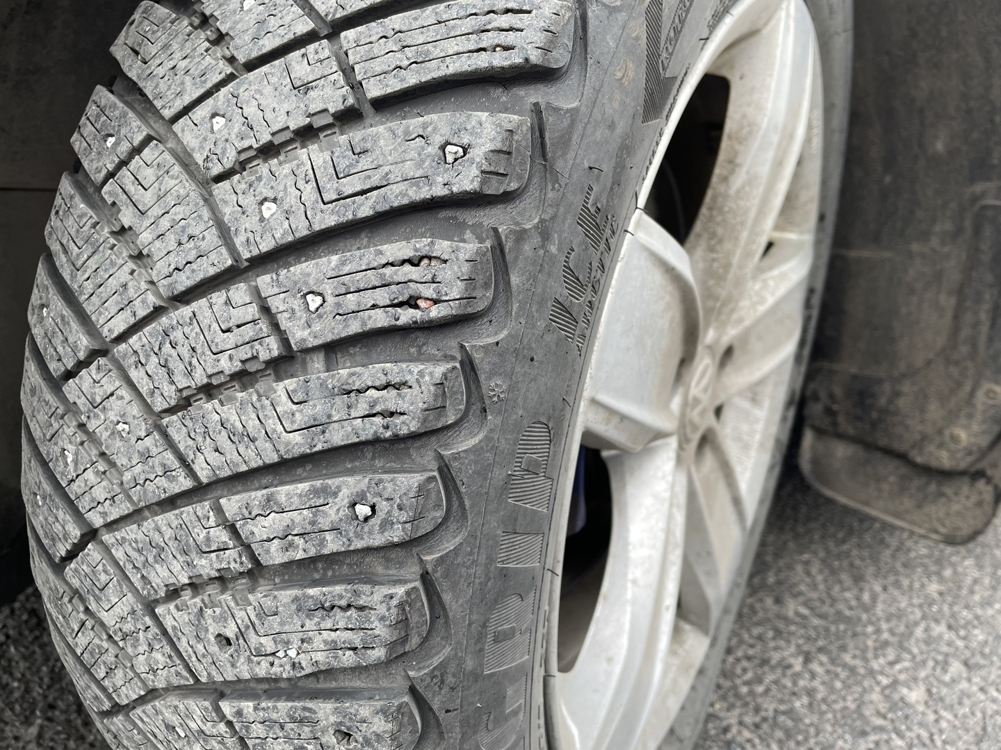 VOLKSWAGEN Passat 2019