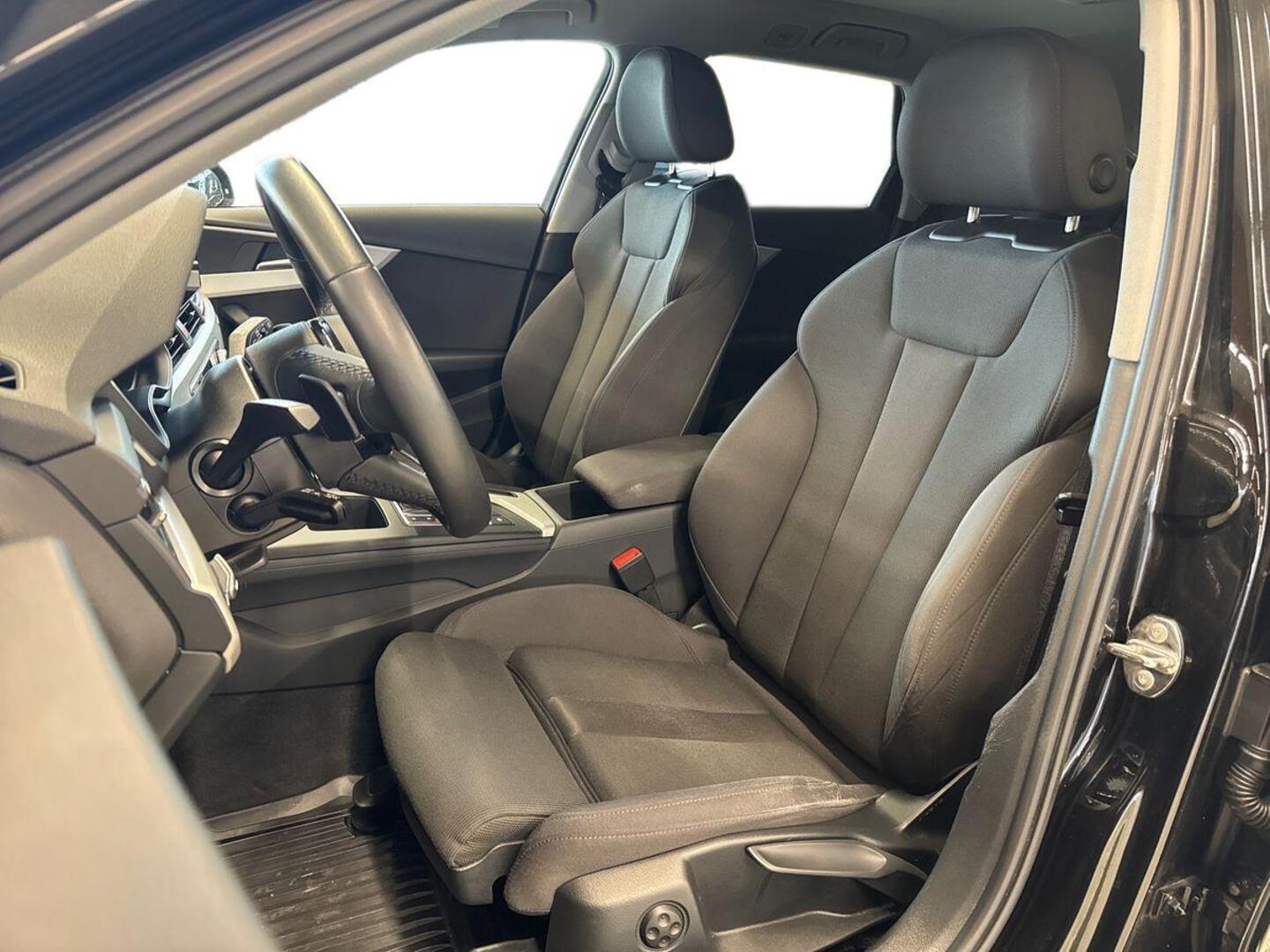 AUDI A4 allroad quattro 2022