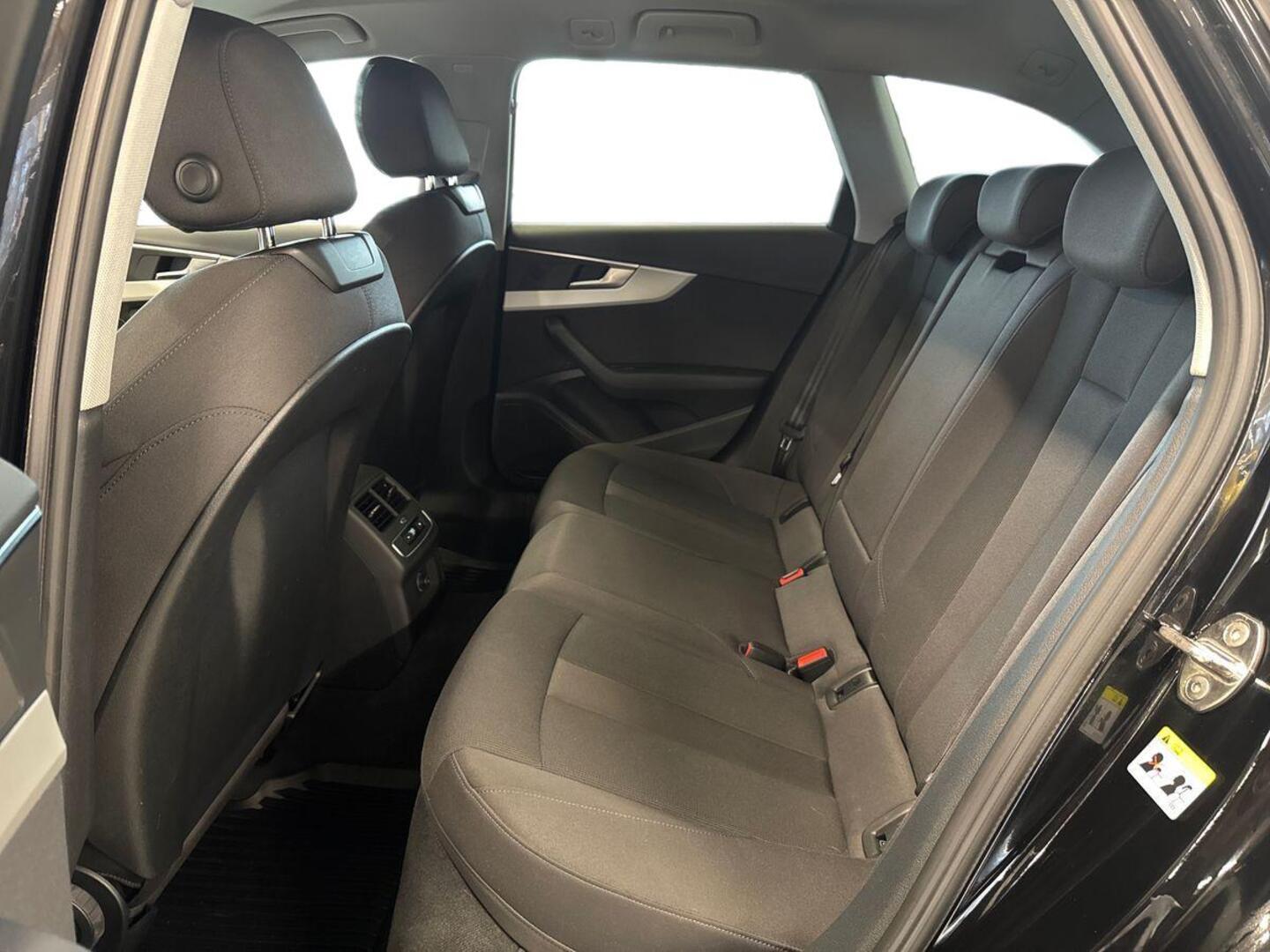 AUDI A4 allroad quattro 2022