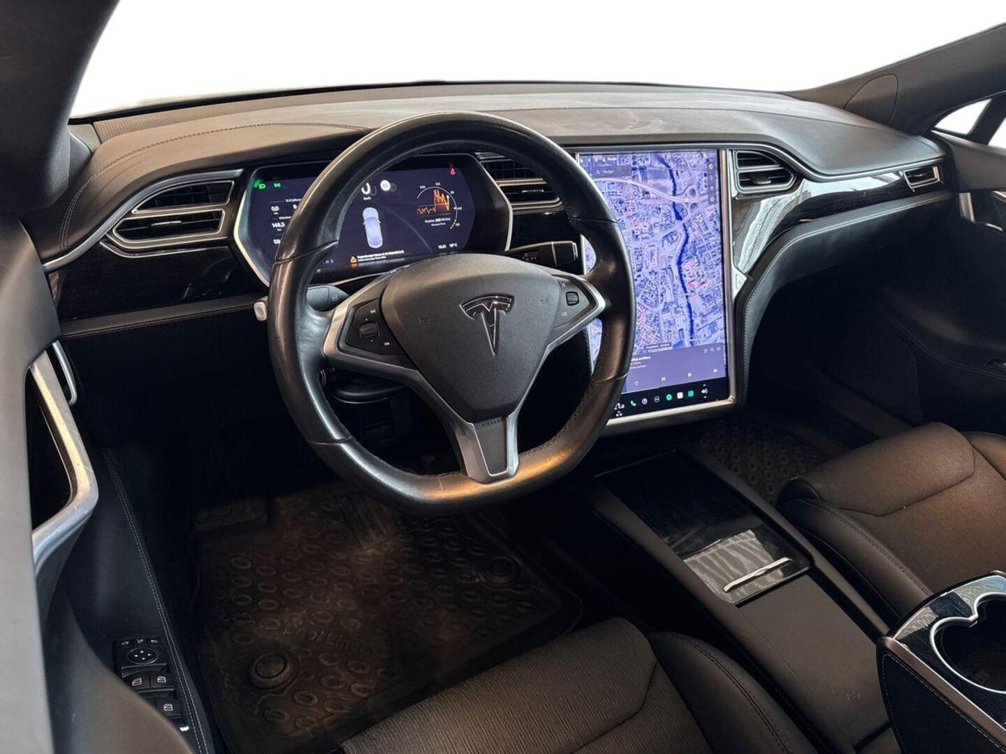 TESLA Model S 2018