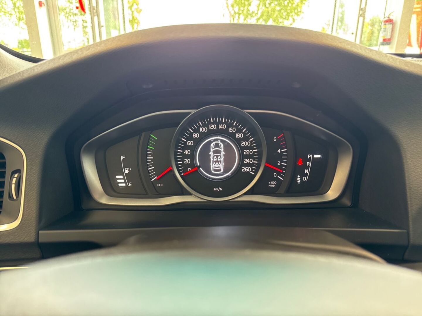 VOLVO V60 15