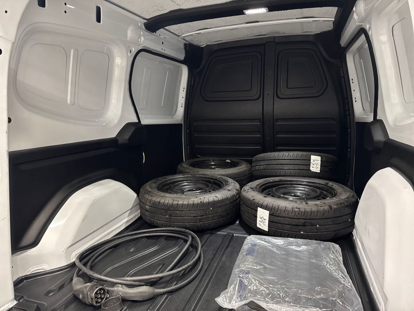 MERCEDES-BENZ Citan 2023