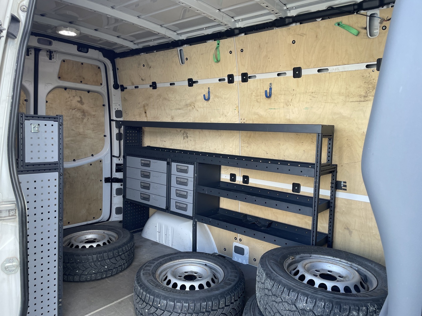 VOLKSWAGEN Crafter 2014