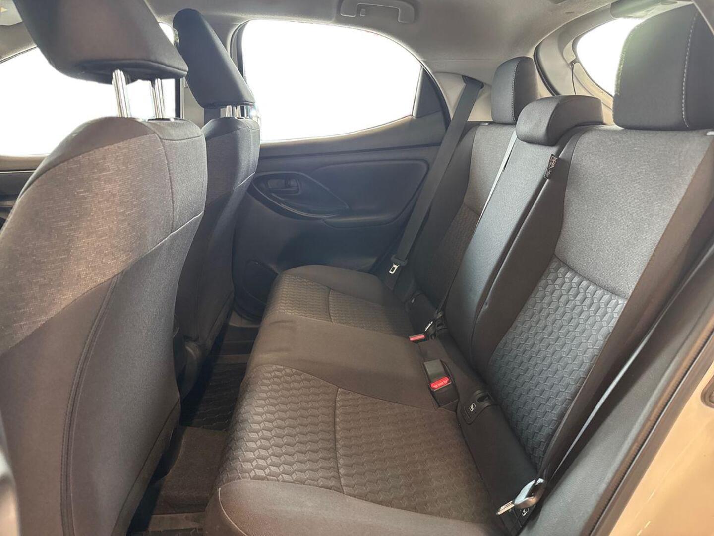 TOYOTA Yaris 2023