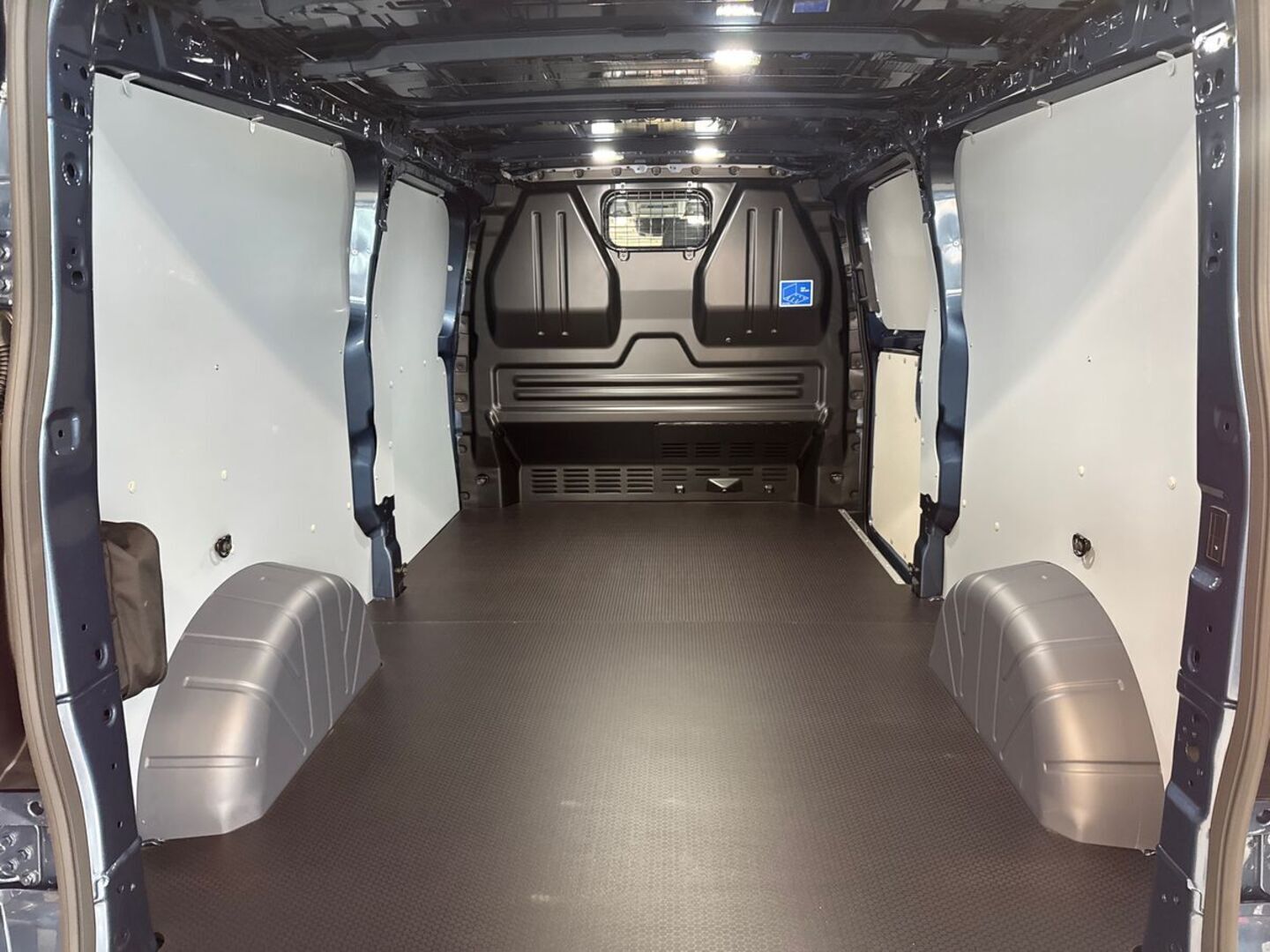 FORD Transit Custom 8