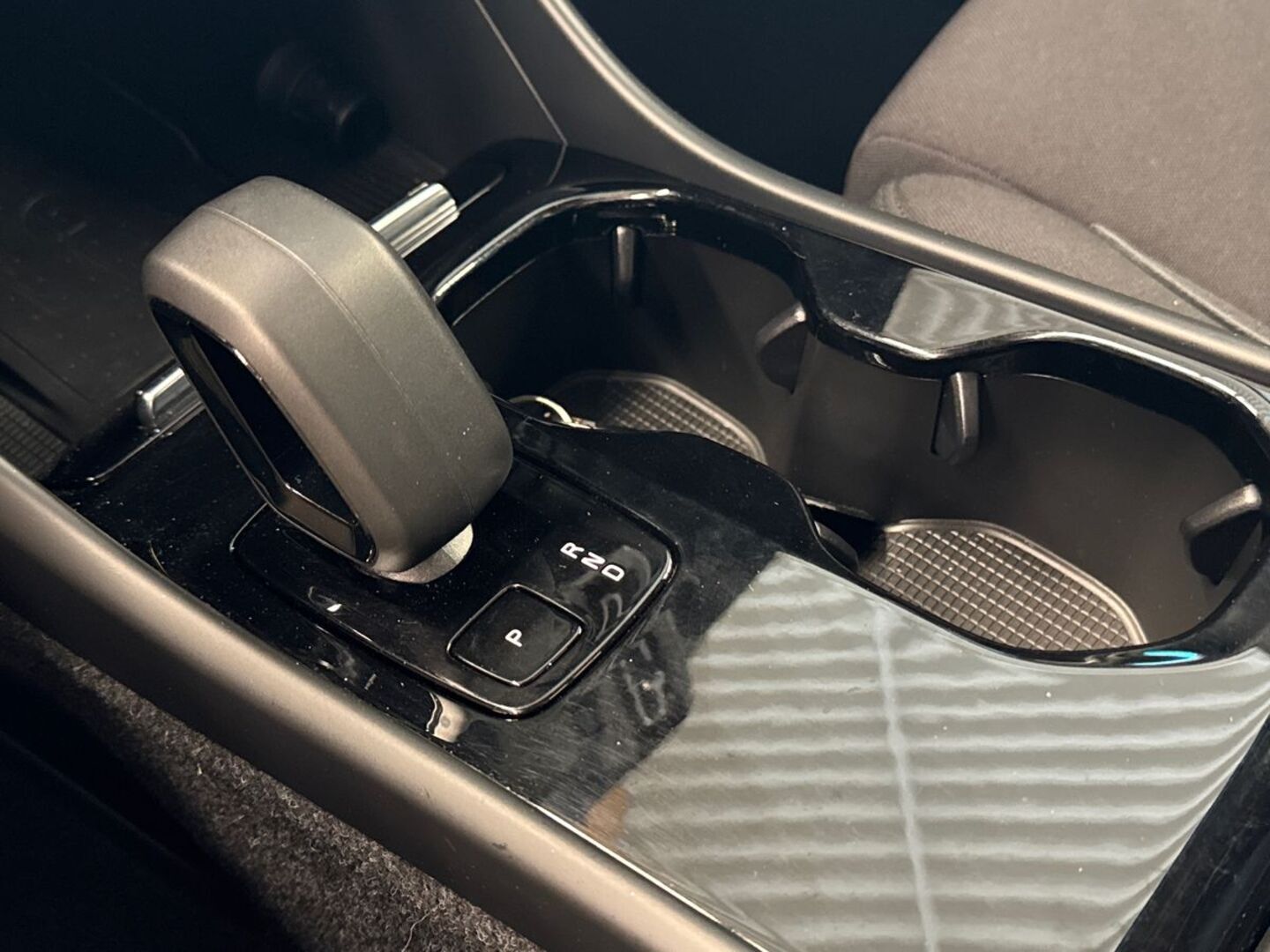 VOLVO C40 2023