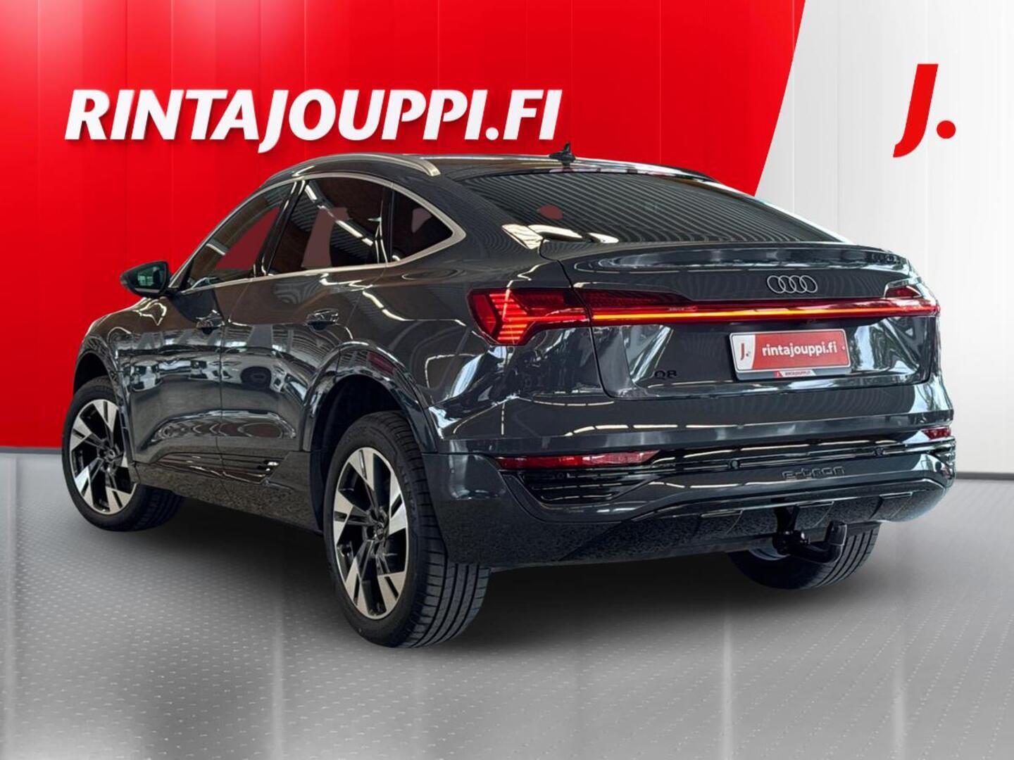 AUDI Q8 e-tron 2