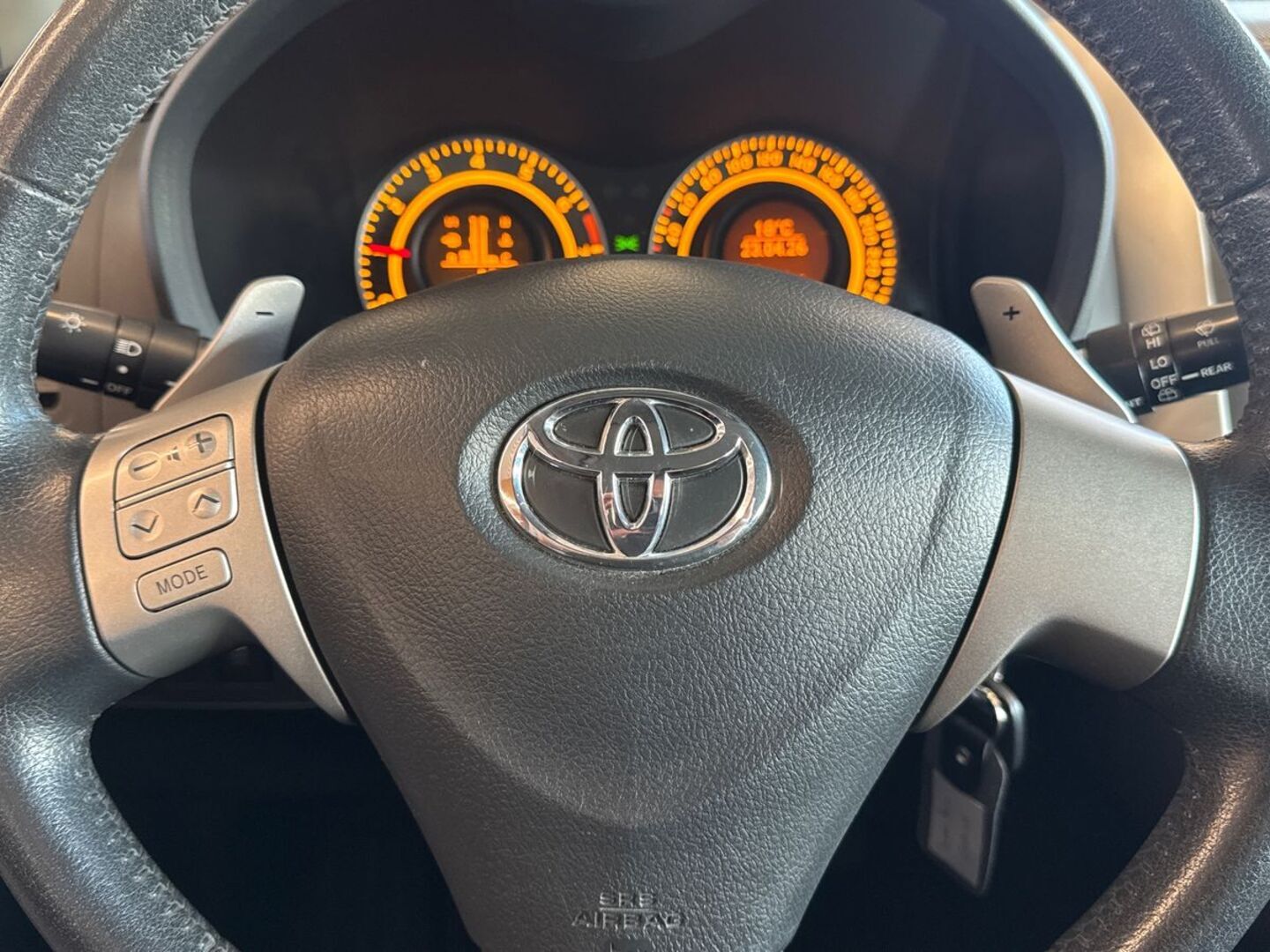 TOYOTA Auris 2007