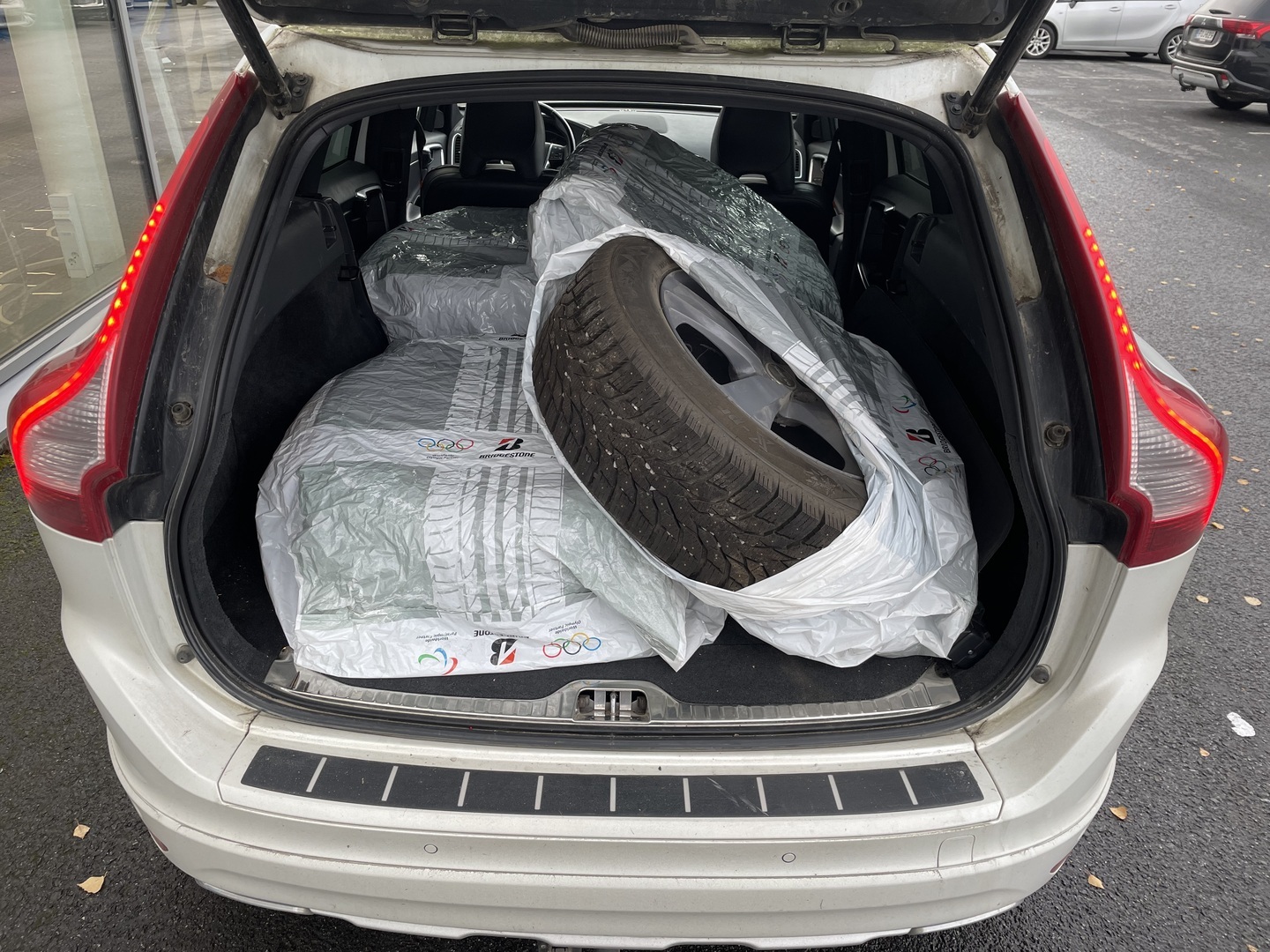 VOLVO XC60 2015