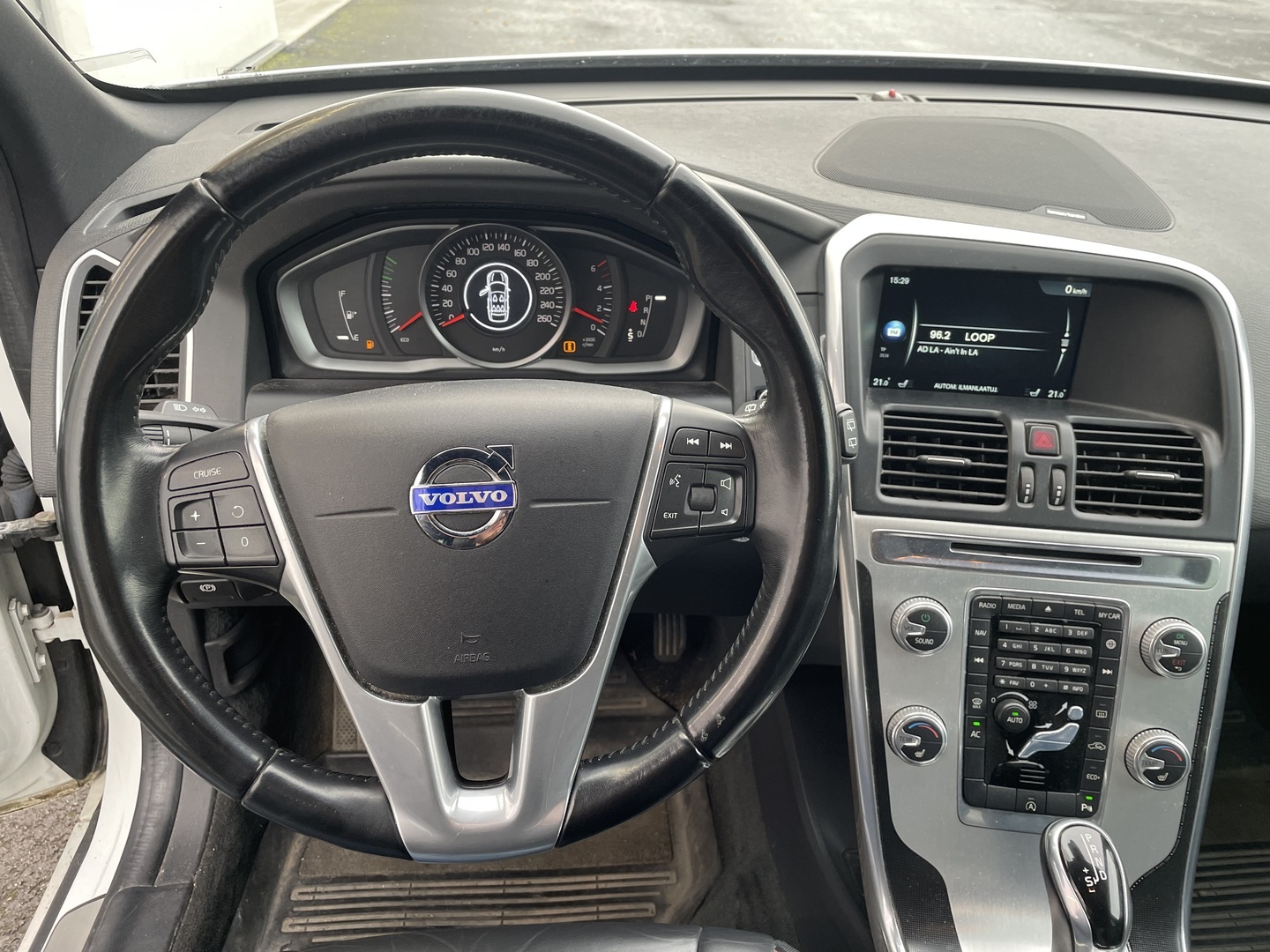 VOLVO XC60 2015