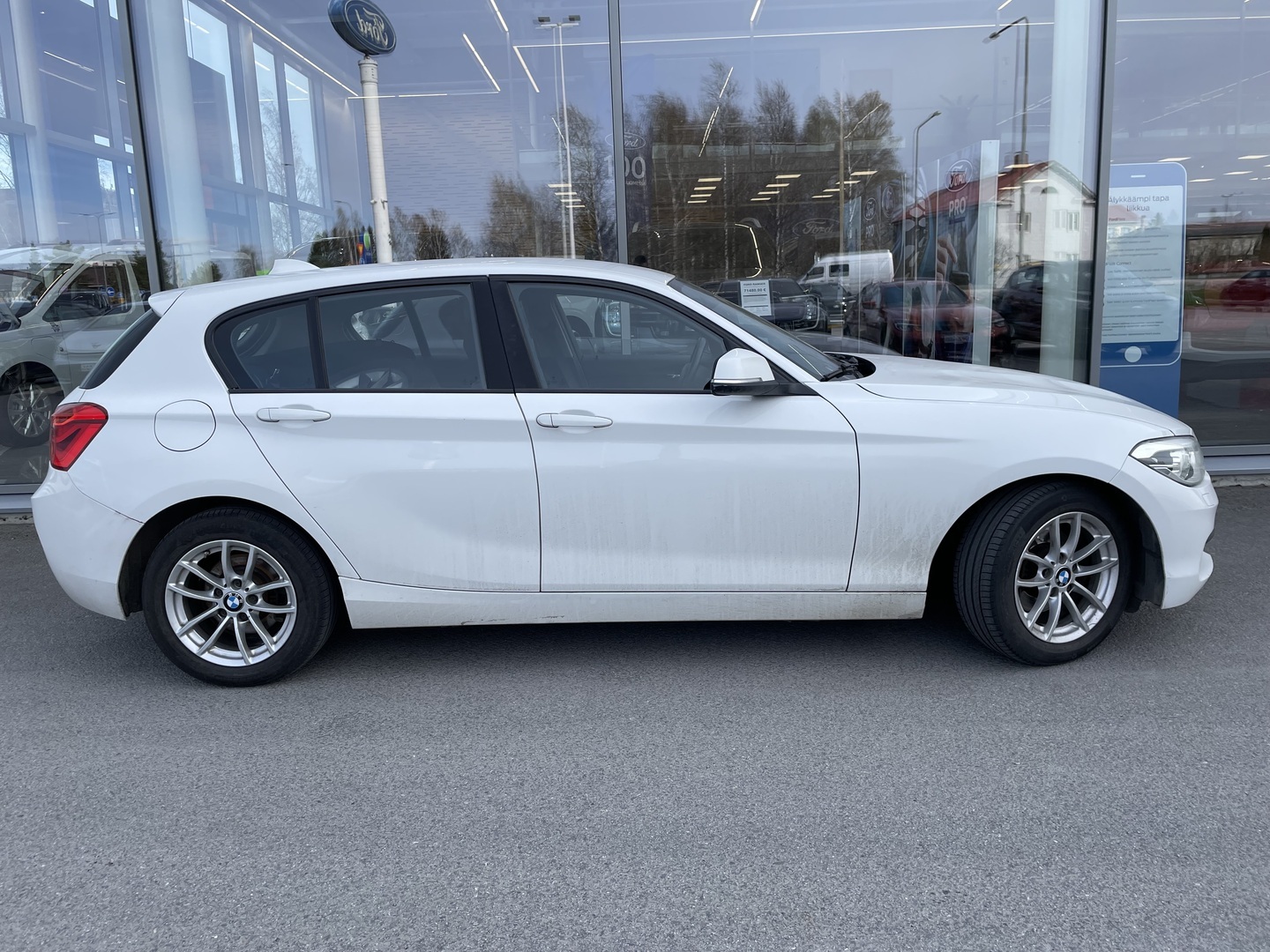 BMW 118 2016
