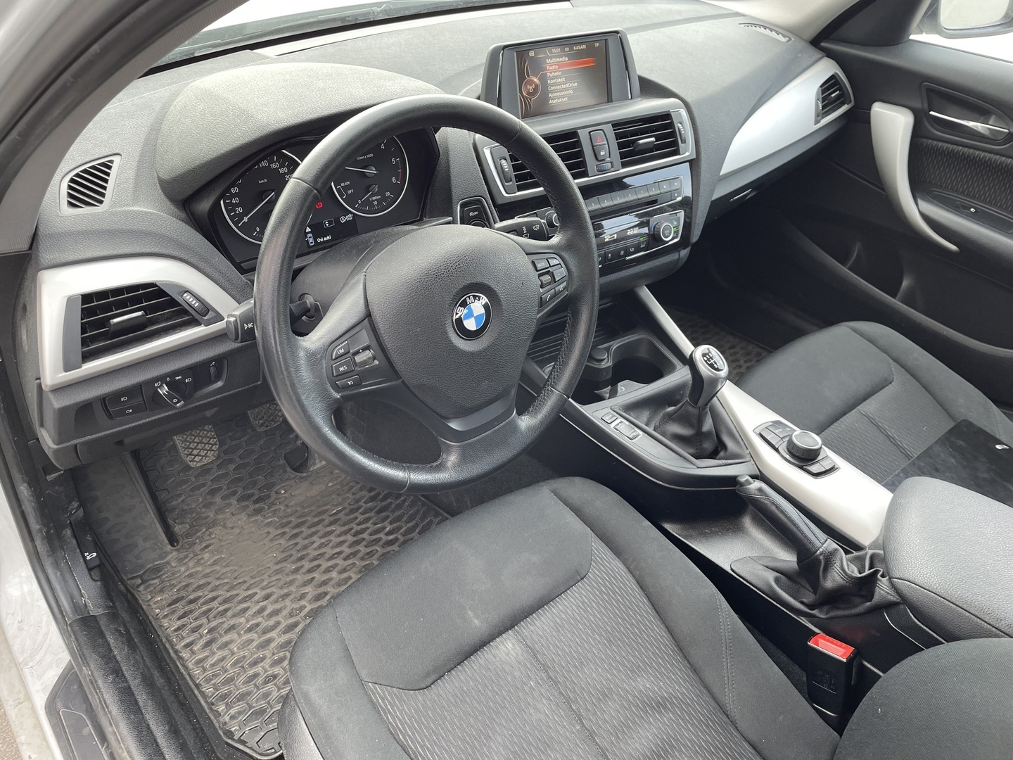 BMW 118 2016