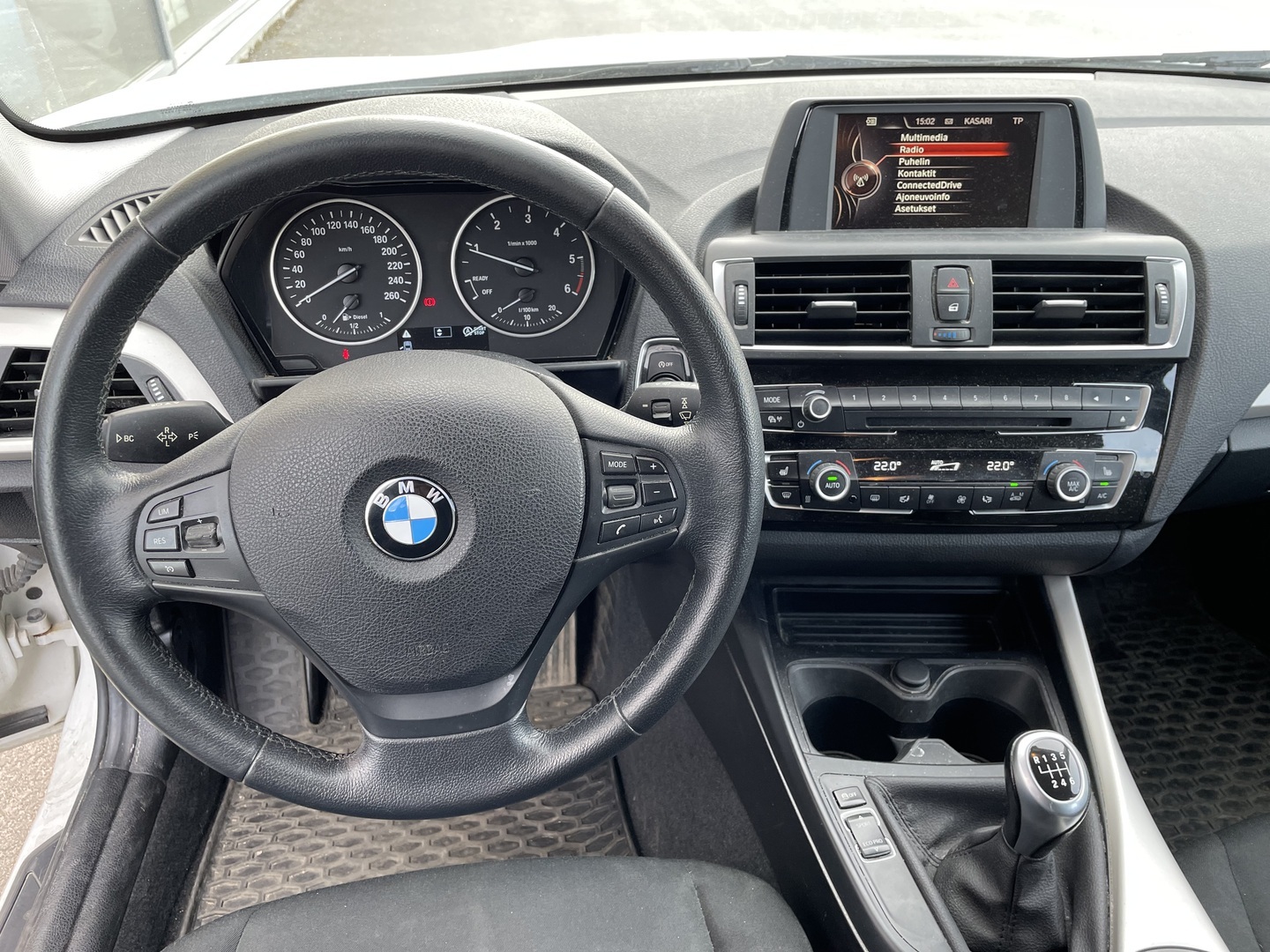BMW 118 2016