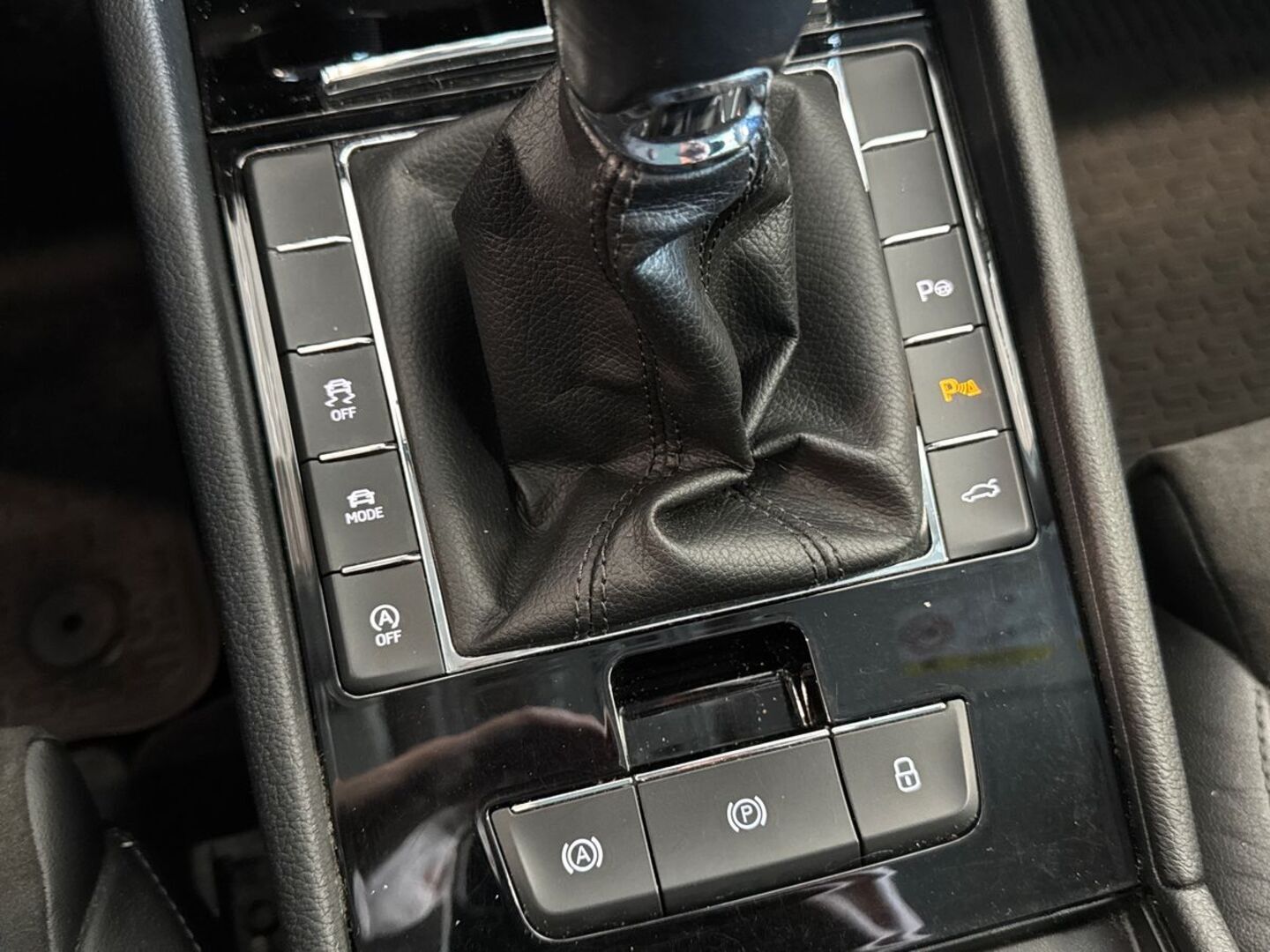 SKODA Superb 2016