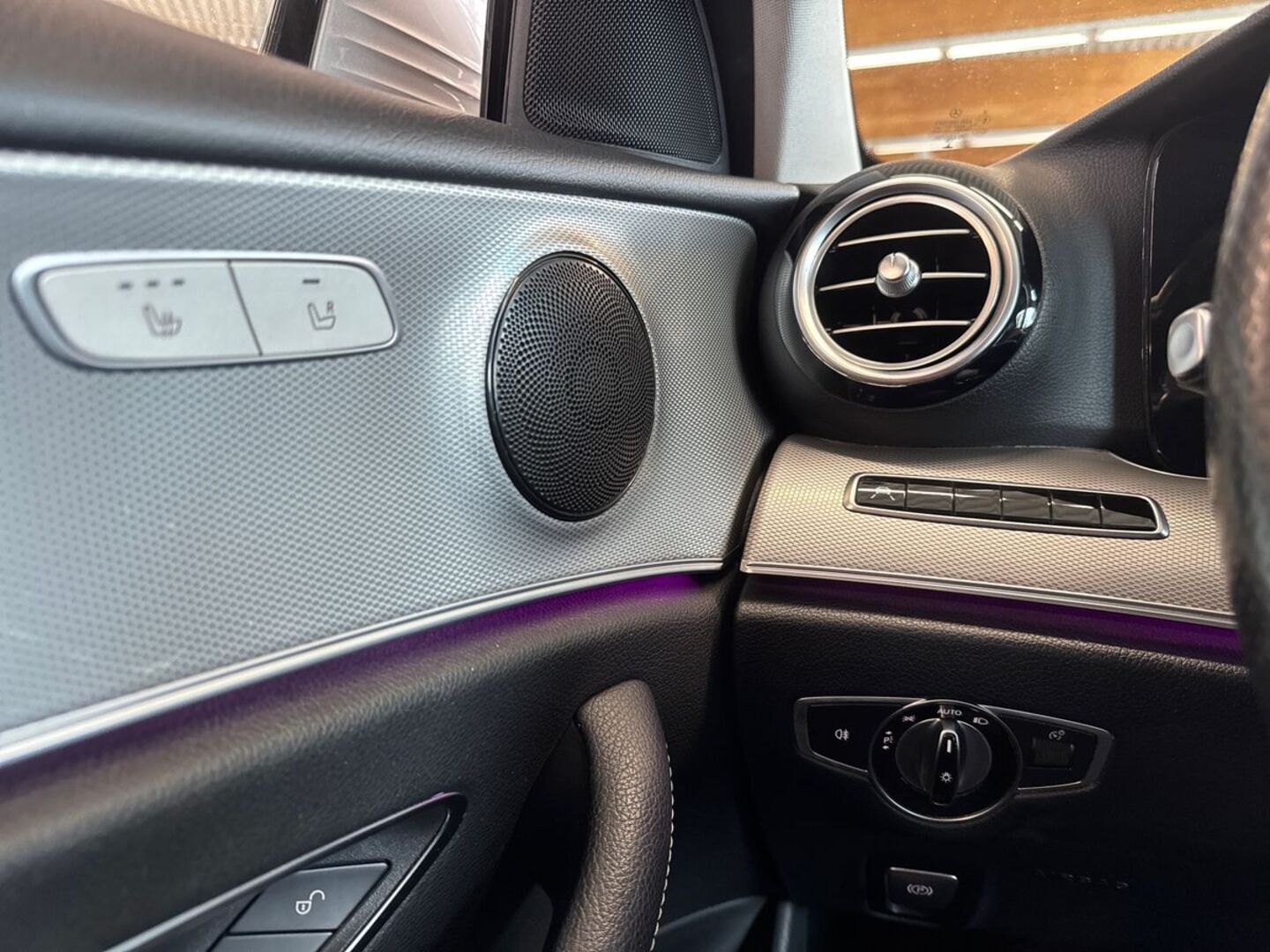 MERCEDES-BENZ E 18