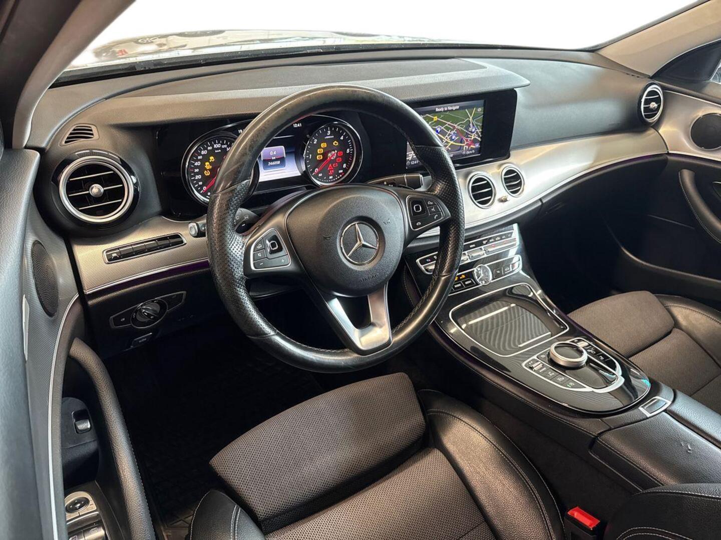 MERCEDES-BENZ E 7