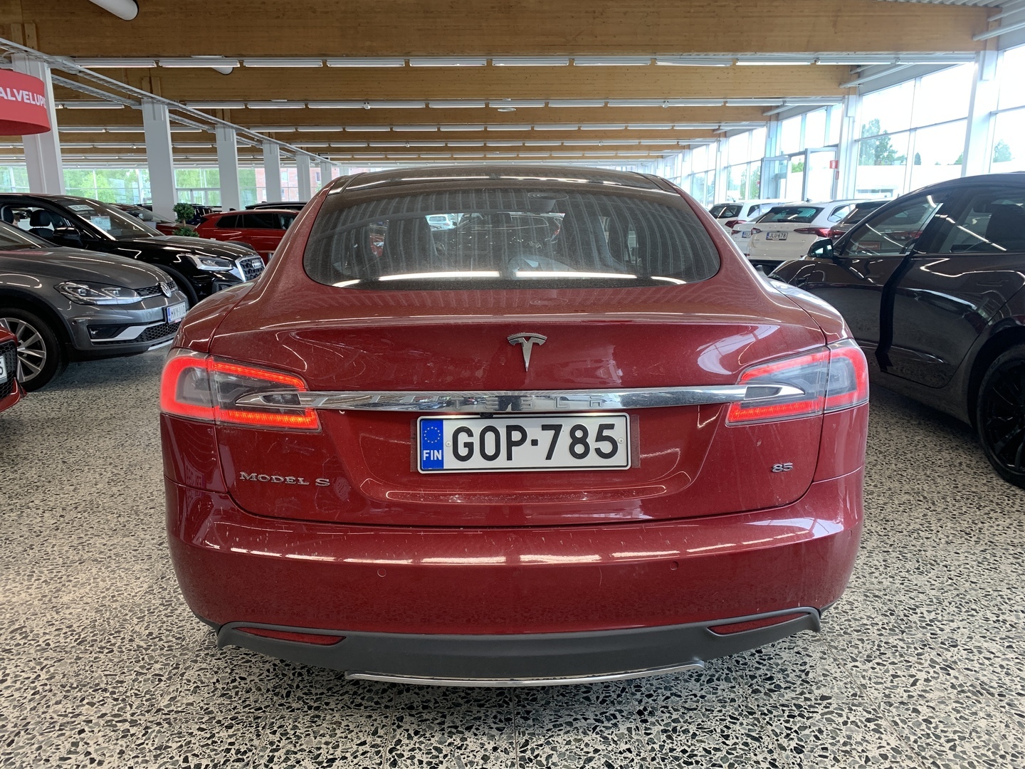 TESLA Model S 2016