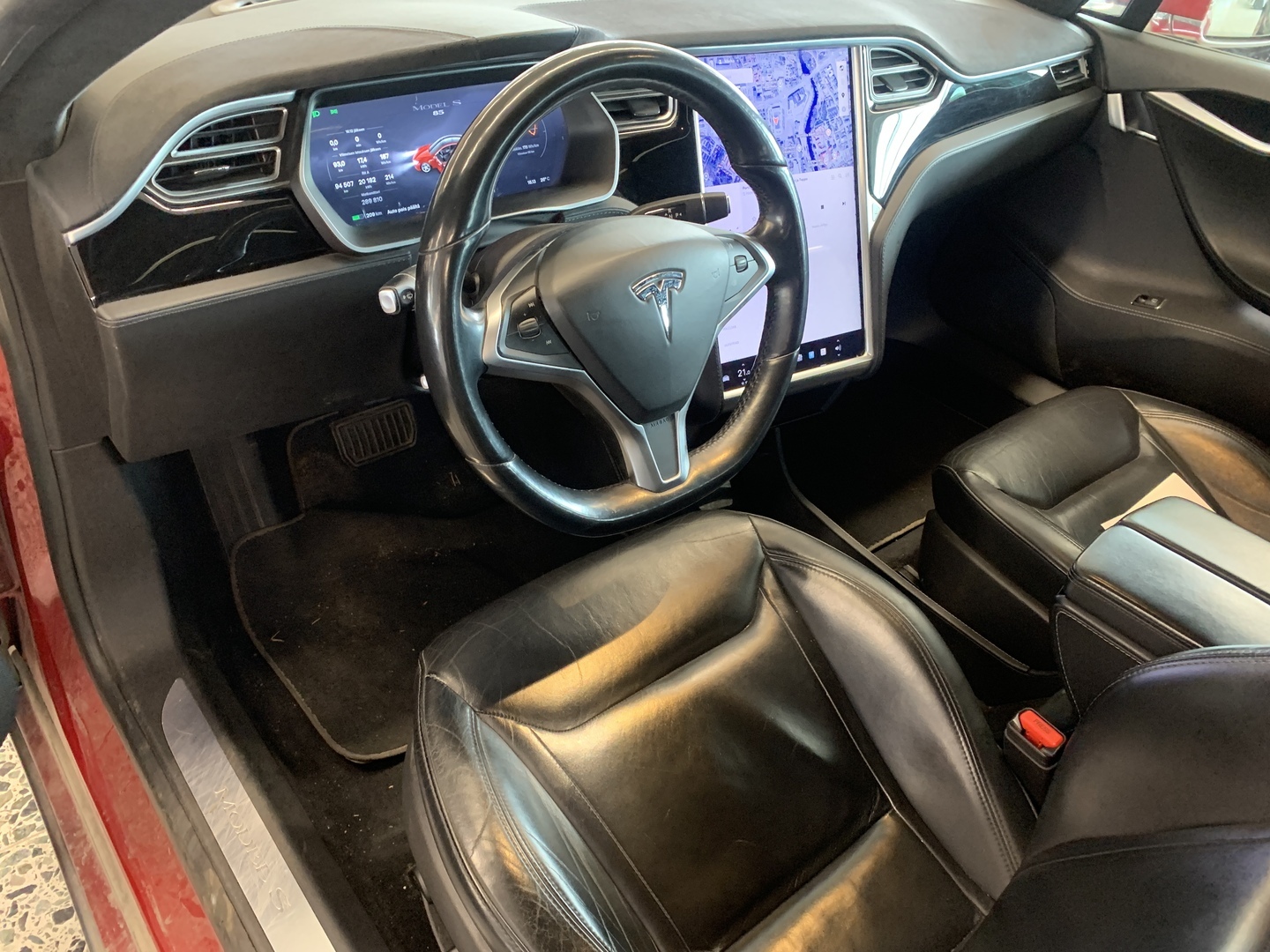 TESLA Model S 2016
