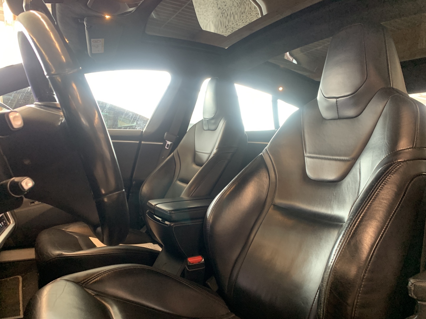 TESLA Model S 2016