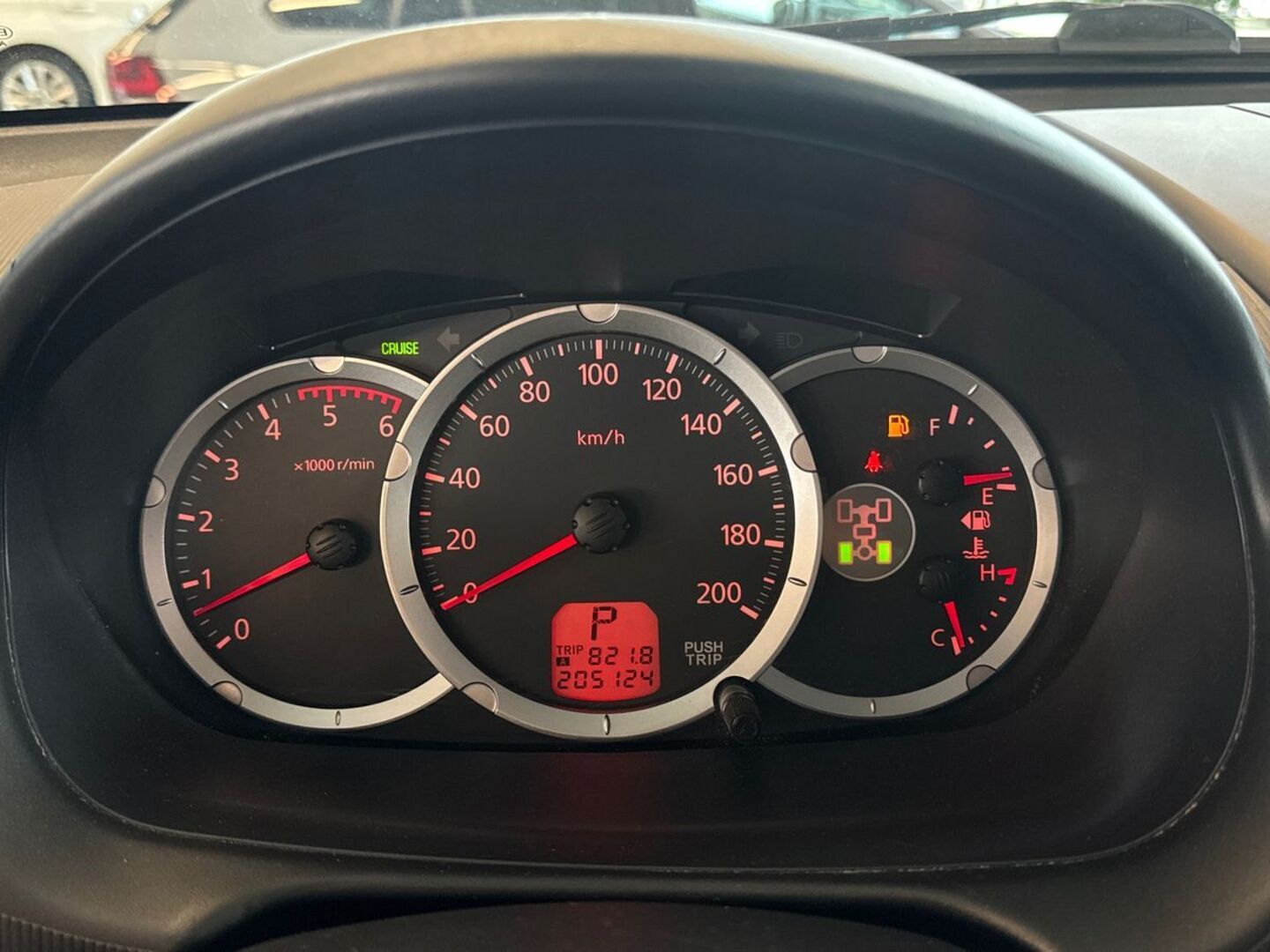 MITSUBISHI L200 2012