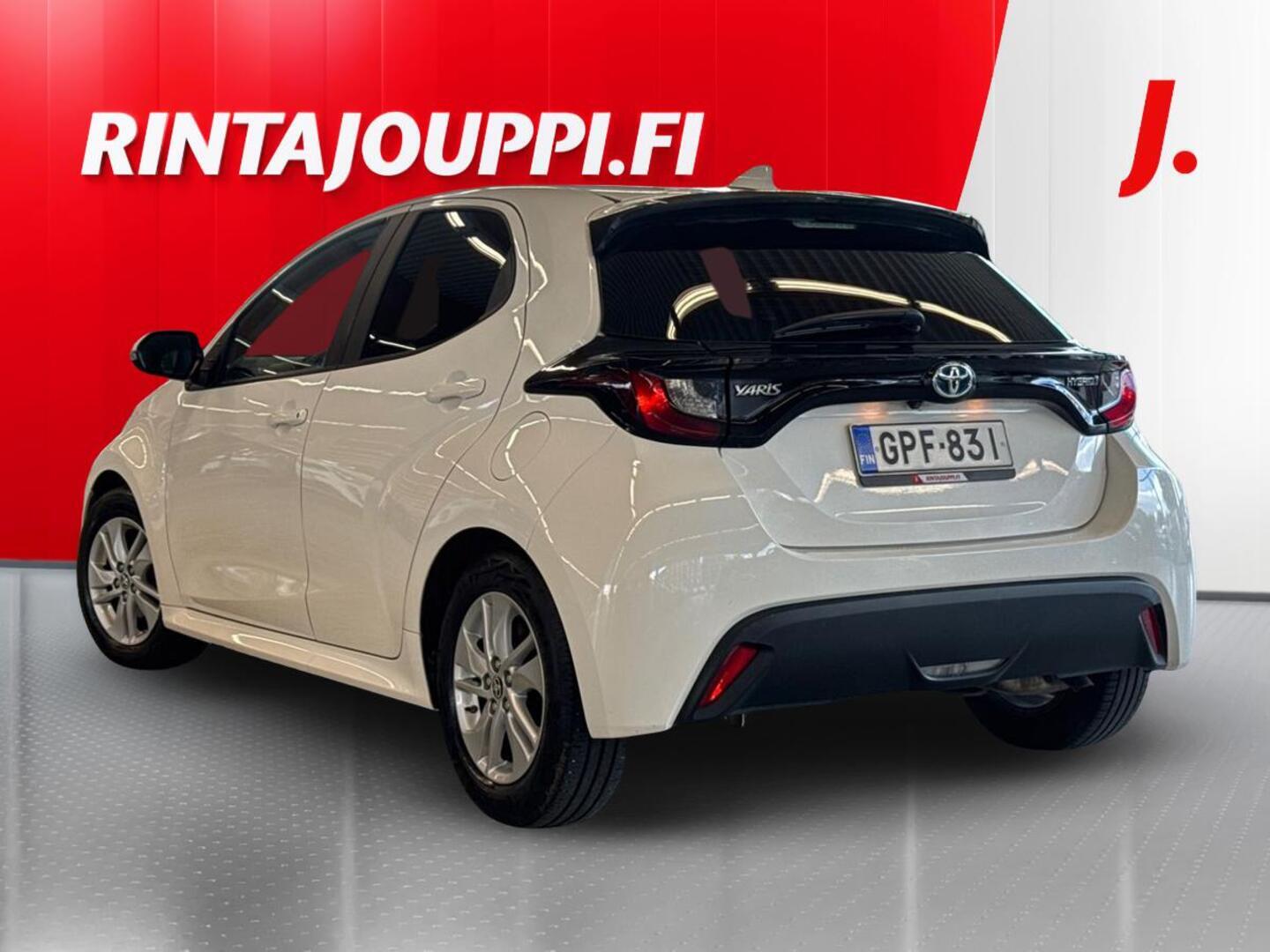 TOYOTA Yaris 2