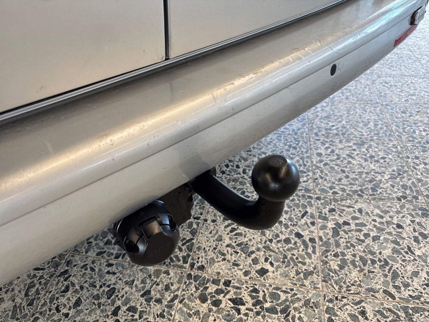 VOLKSWAGEN Transporter 18