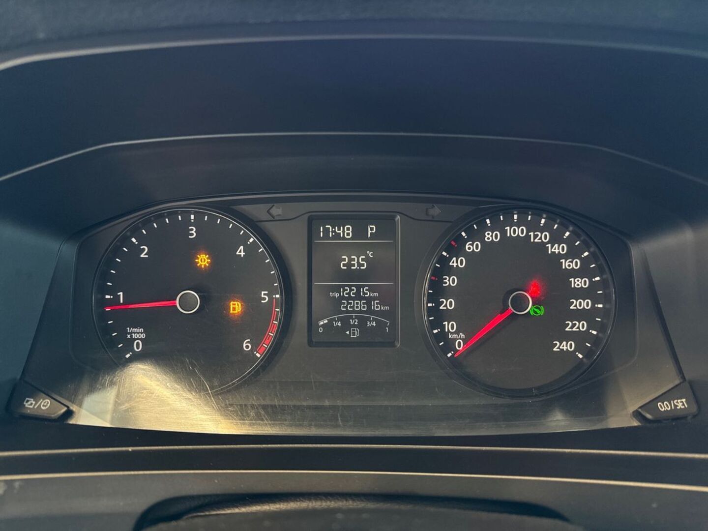 VOLKSWAGEN Transporter 3