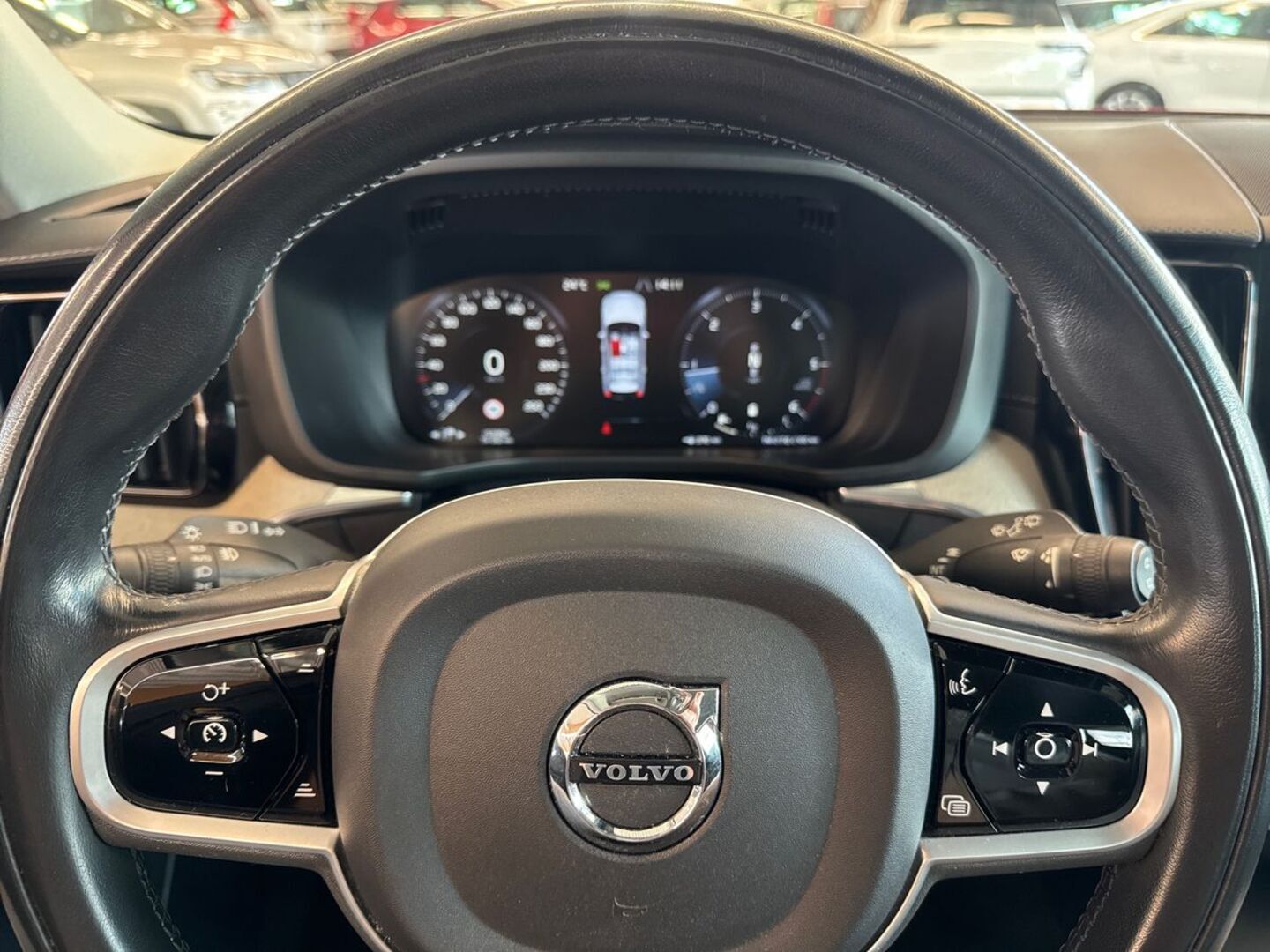 VOLVO XC60 18
