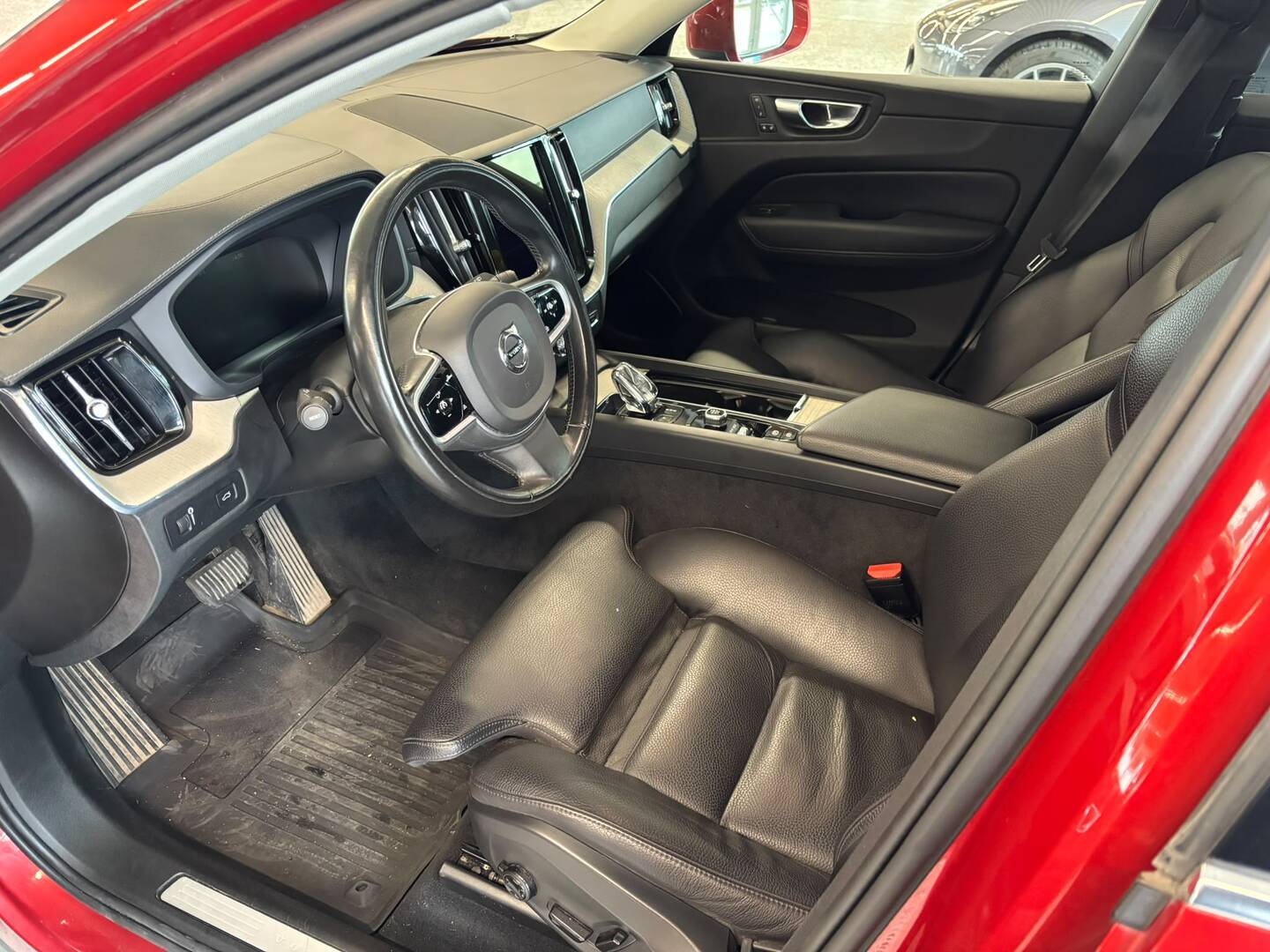 VOLVO XC60 2021