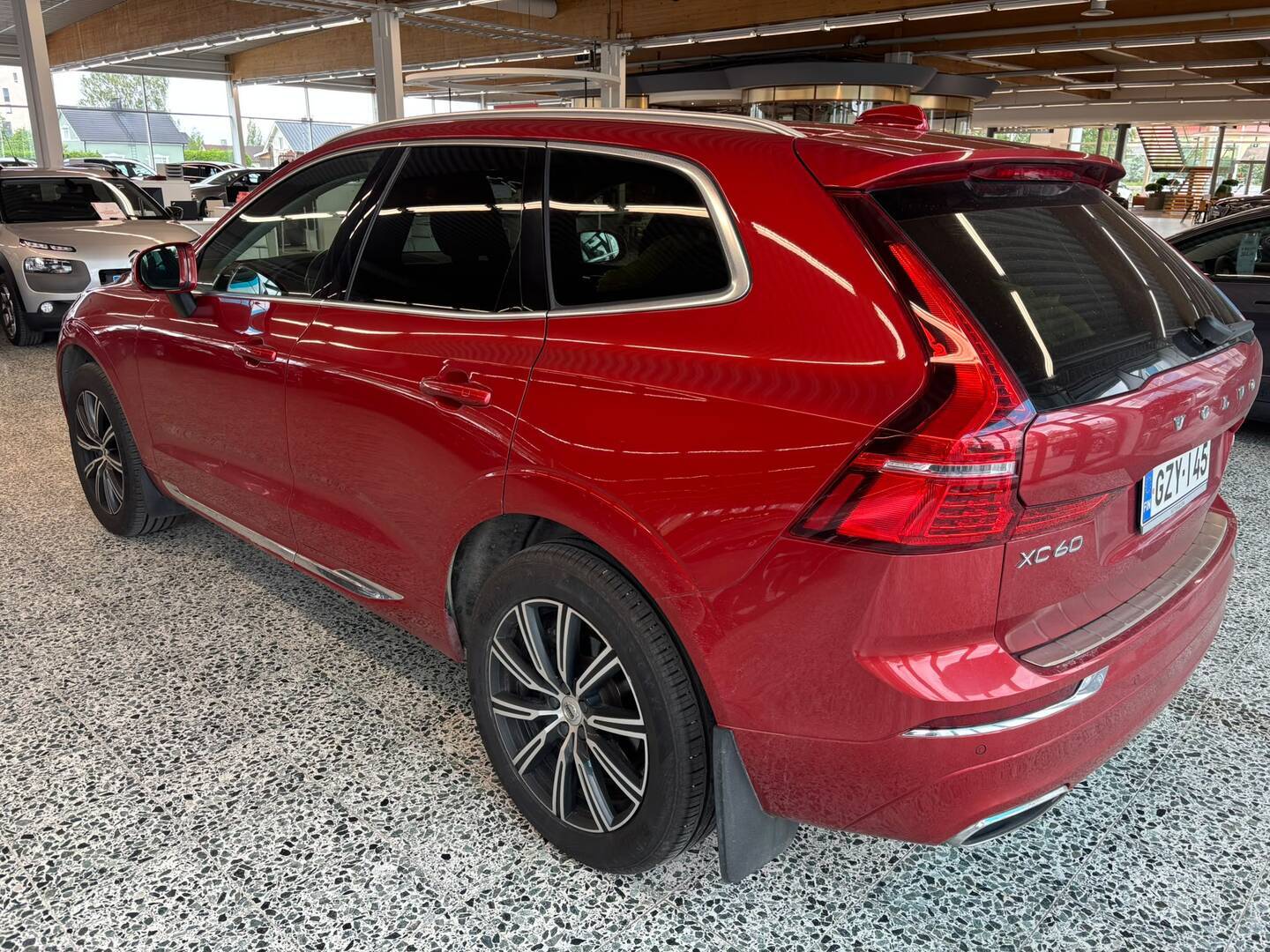 VOLVO XC60 2021