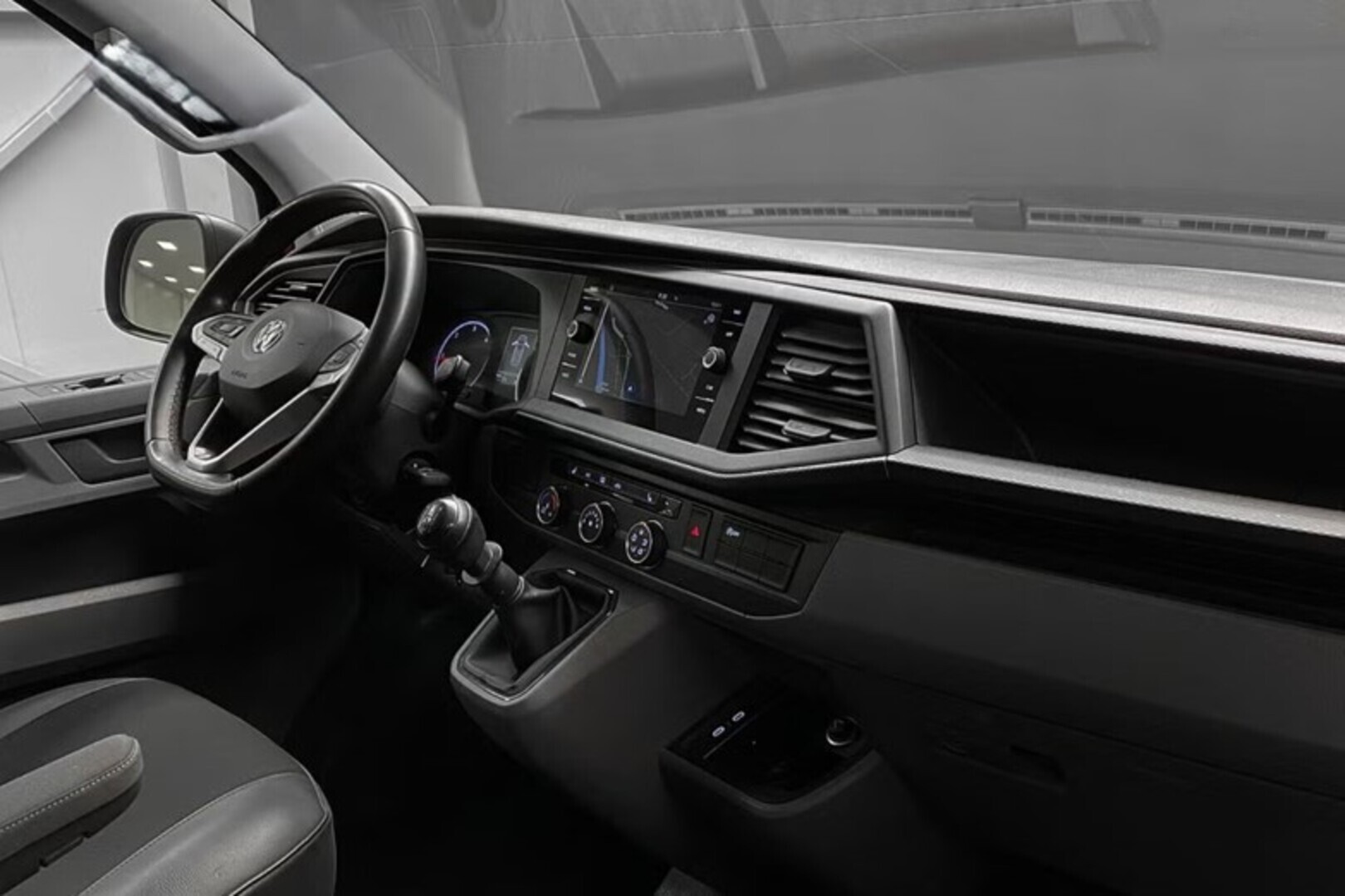 VOLKSWAGEN Transporter 2020