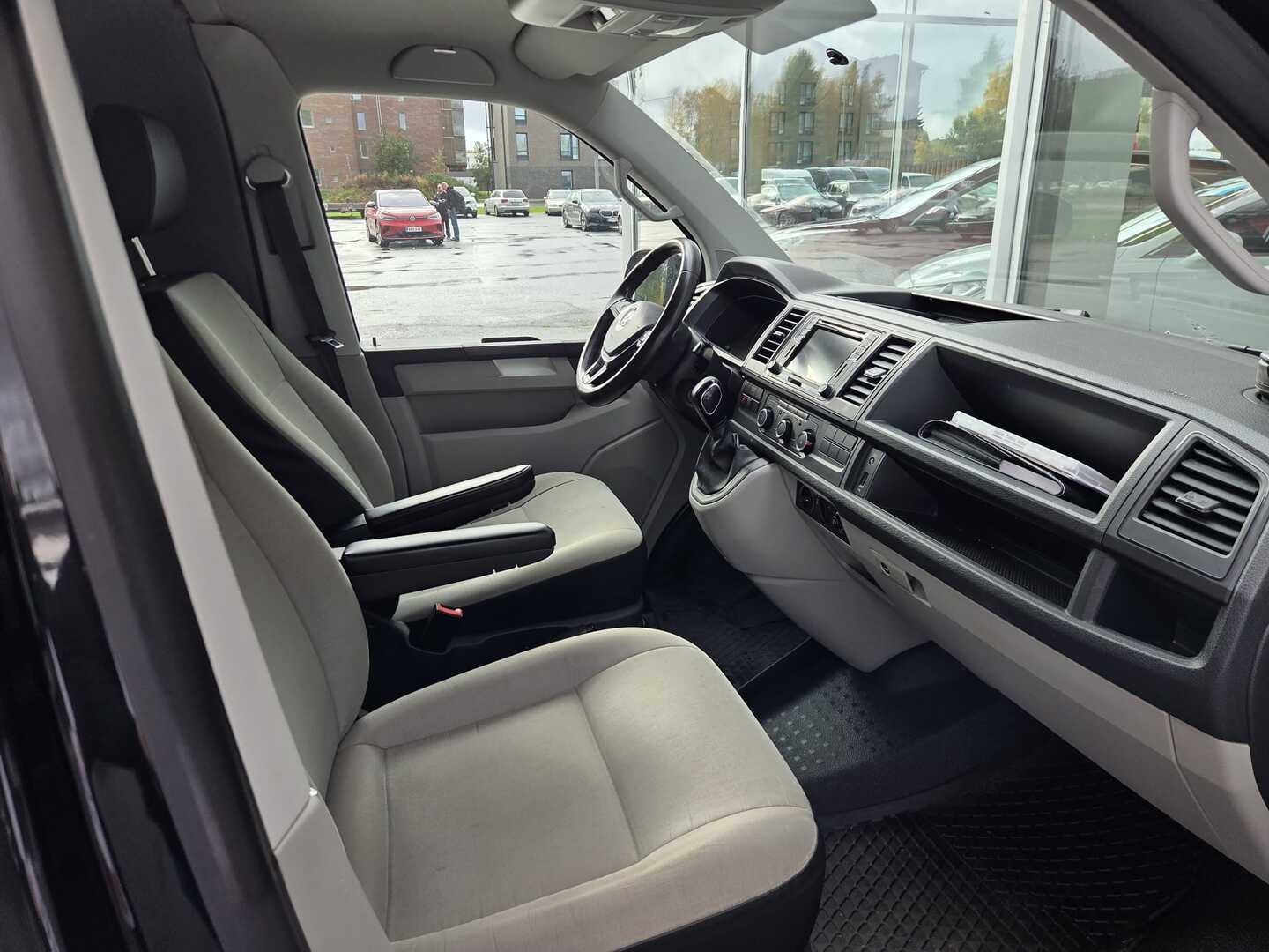 VOLKSWAGEN Transporter 3