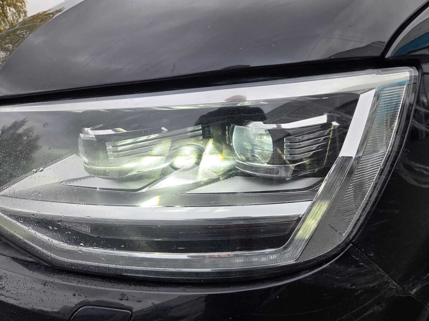 VOLKSWAGEN Transporter 7