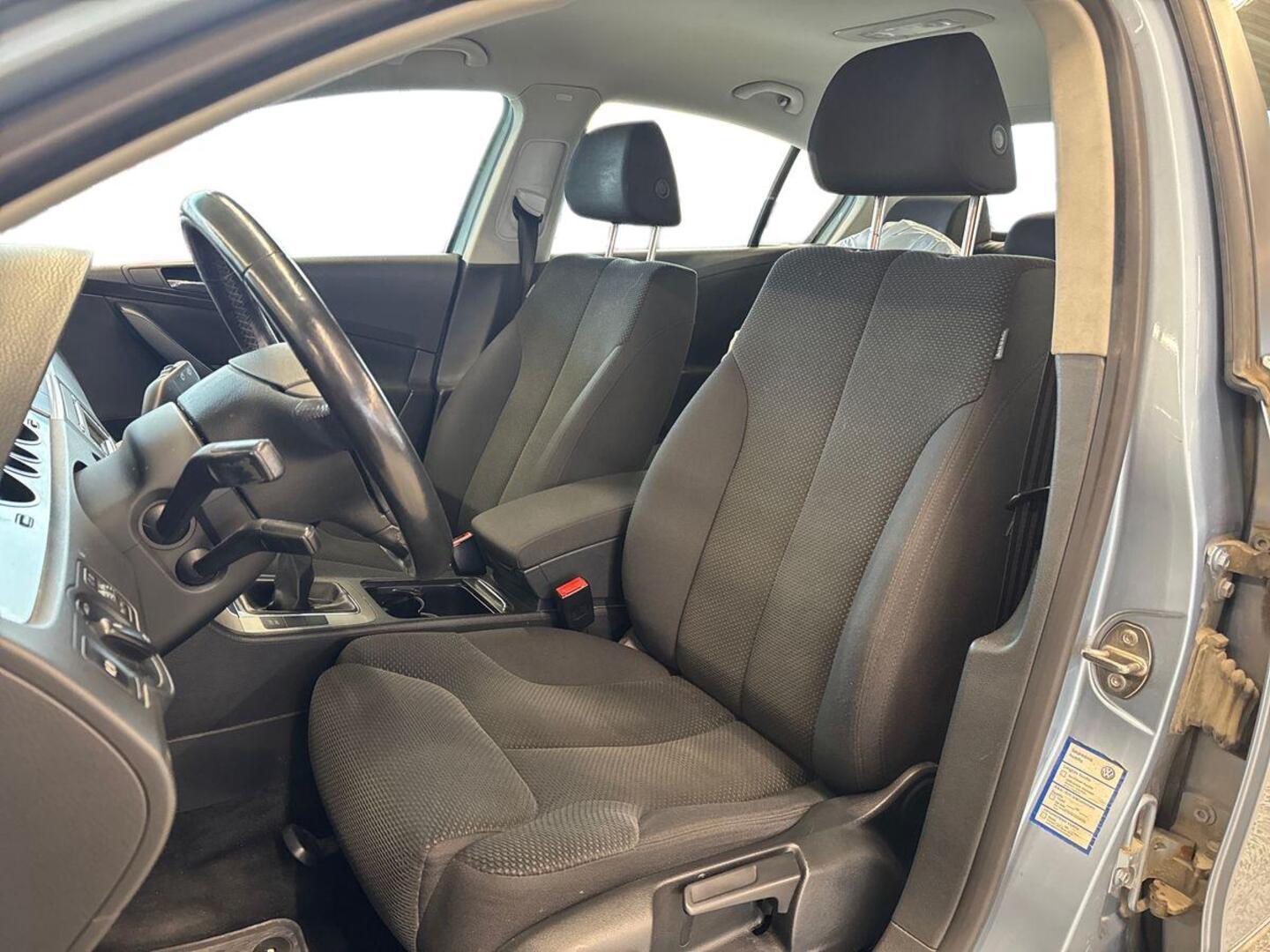 VOLKSWAGEN Passat 2007