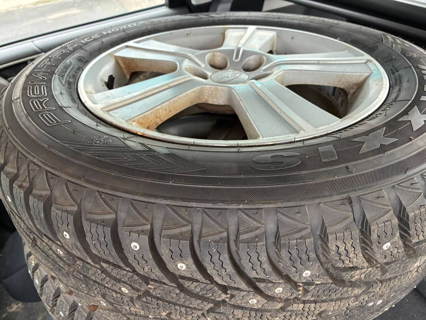 SUBARU Forester 2010