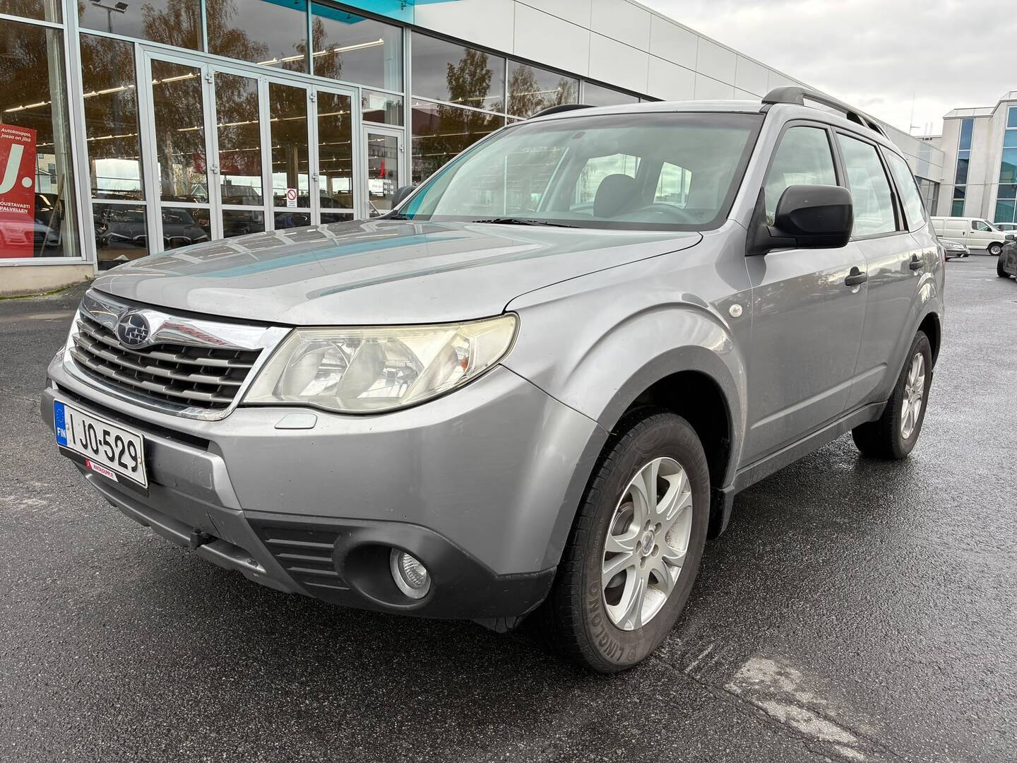 SUBARU Forester 2010