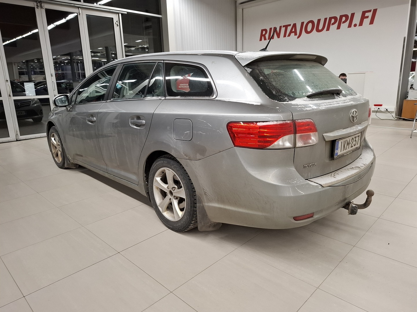 TOYOTA Avensis 2012
