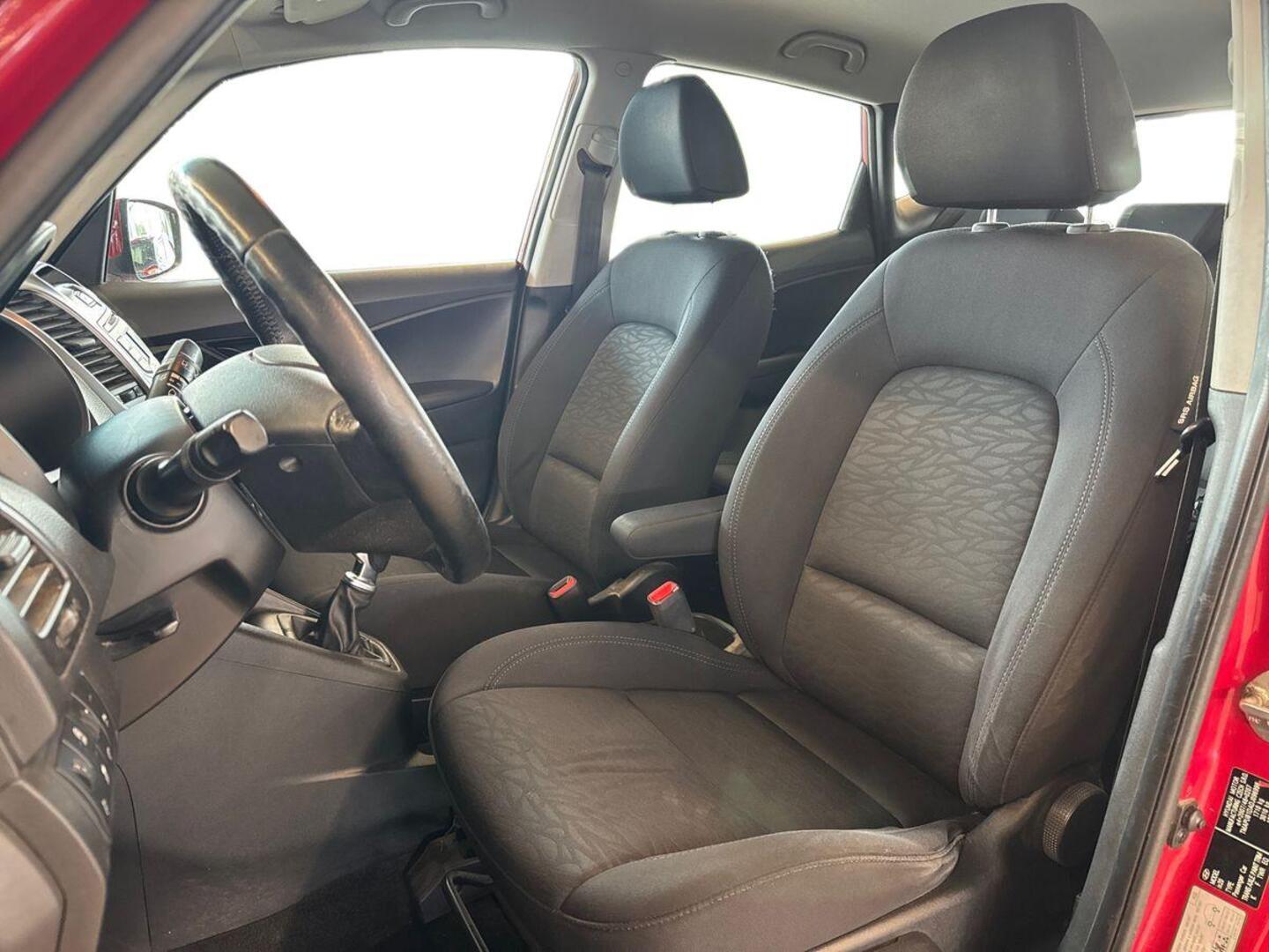 HYUNDAI ix20 2012